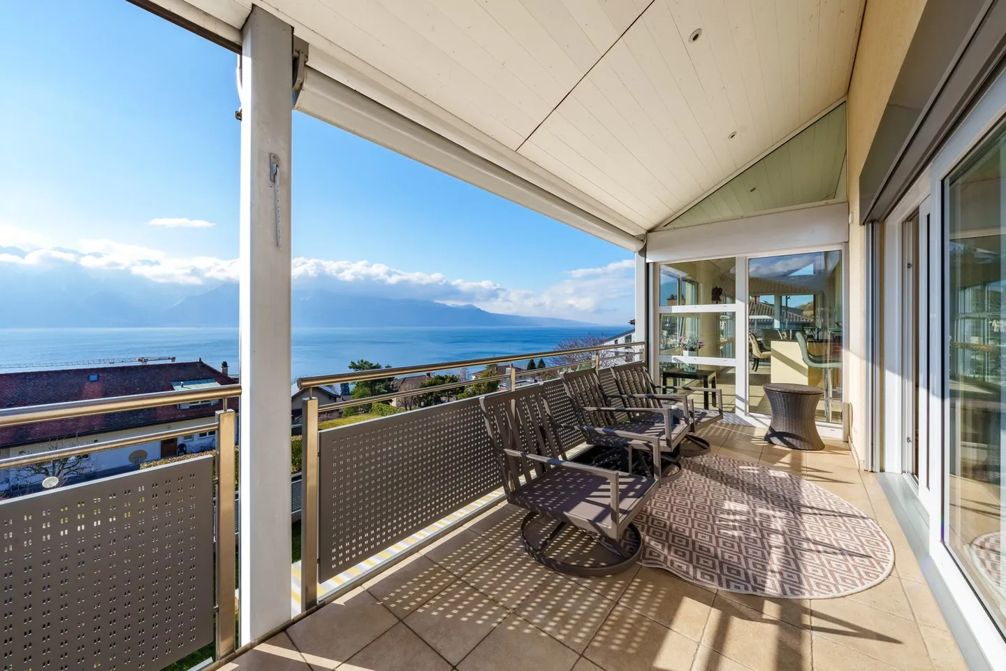 Tra lago e montagne, alle porte di Lavaux – Appartamento duplex di 6,5 locali all'ultimo piano - Foto 4 di 13