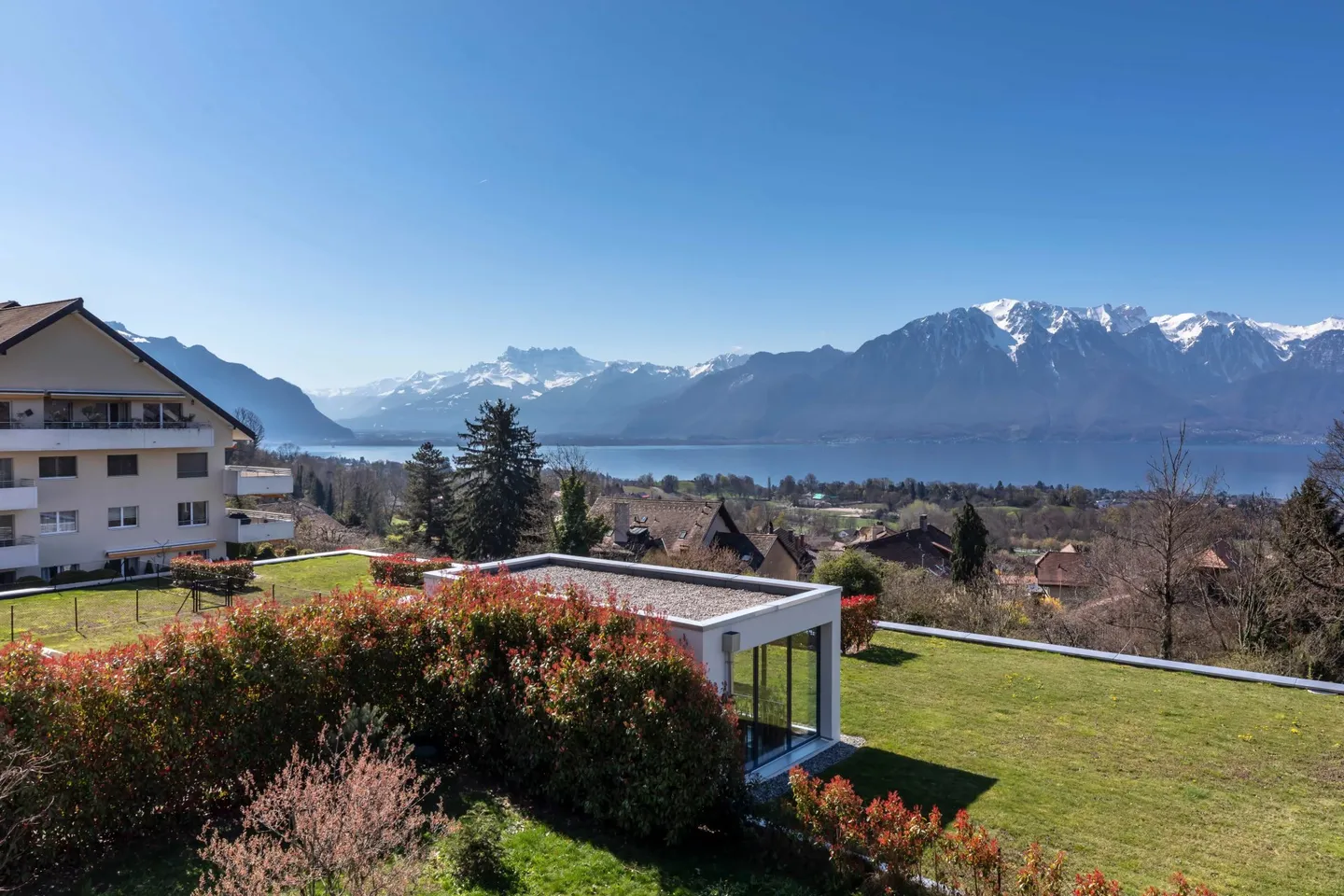 Magnifique villa avec vue sur le lac - Photo 3 sur 13