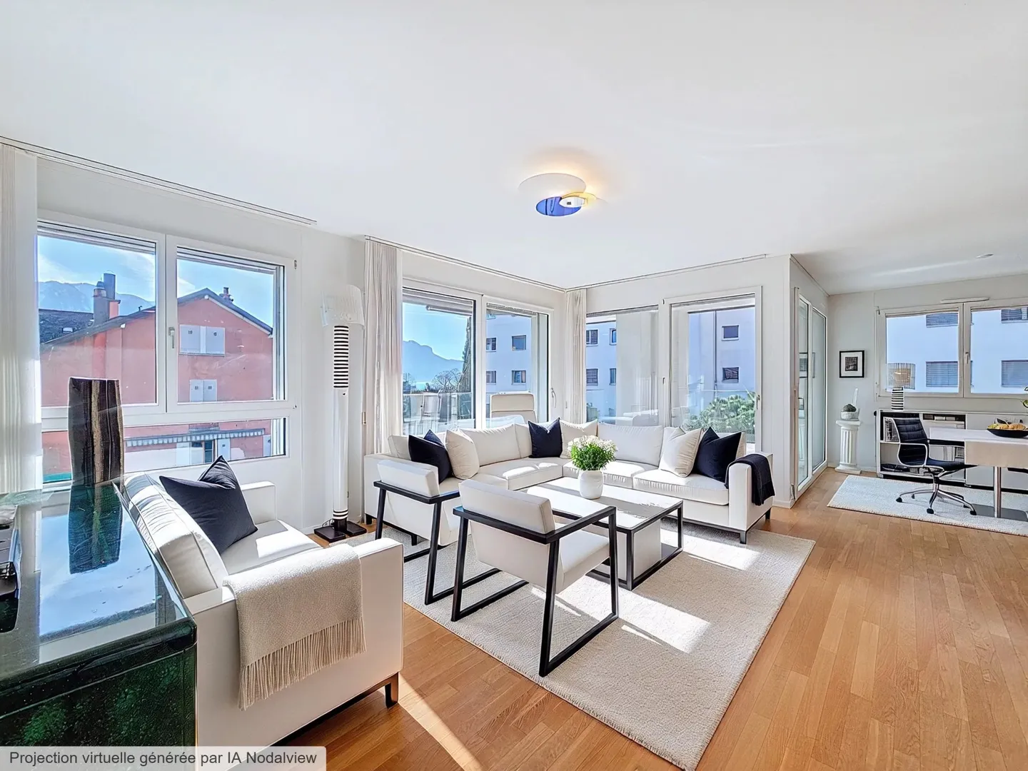 Beautiful 4.5-room apartment just steps from the lake - Photo 5 of 12