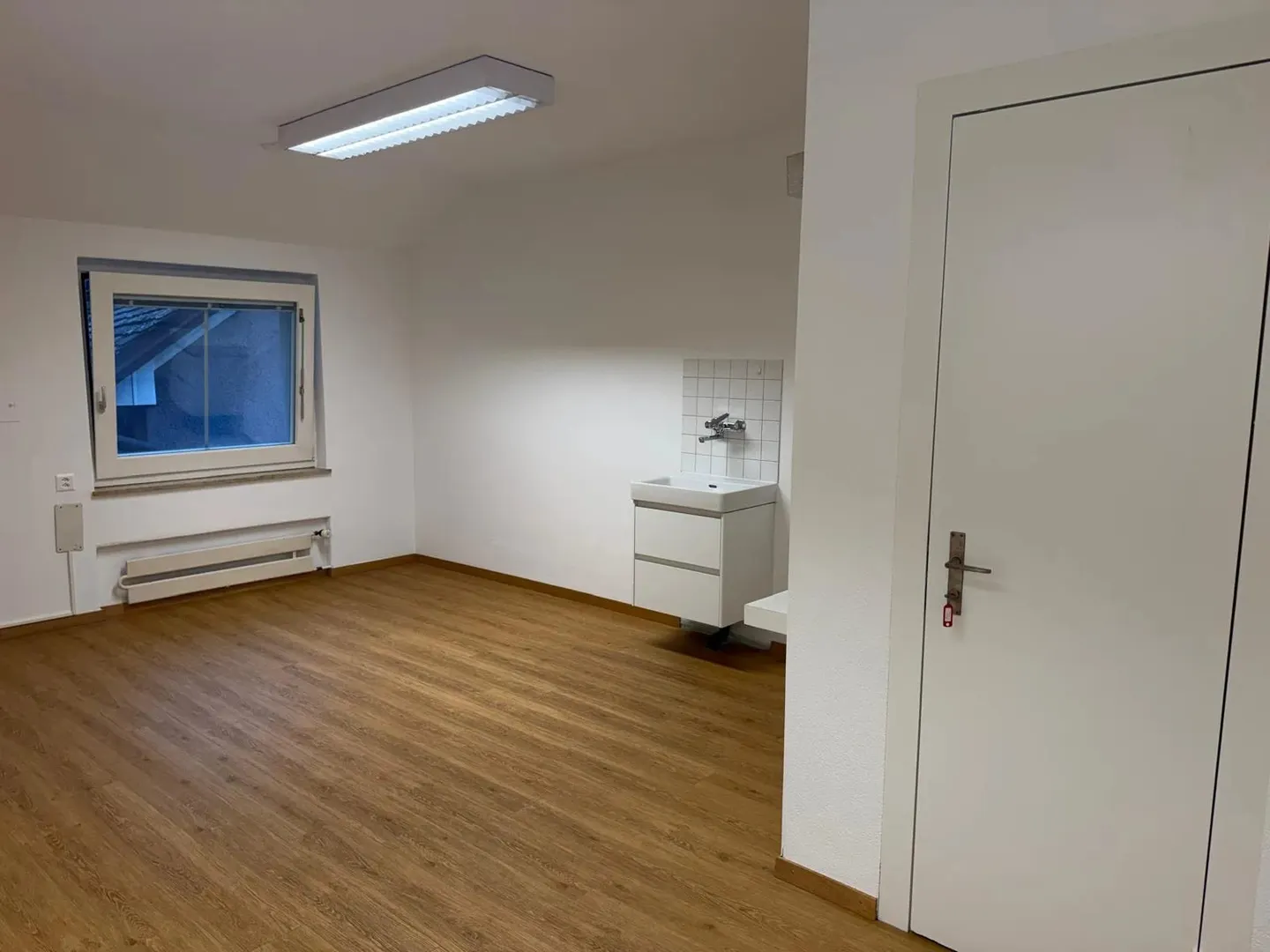 Helle 5-Zimmer-Bürofläche mit 140 m² im Zentrum von Winterthur - Photo 12 of 13