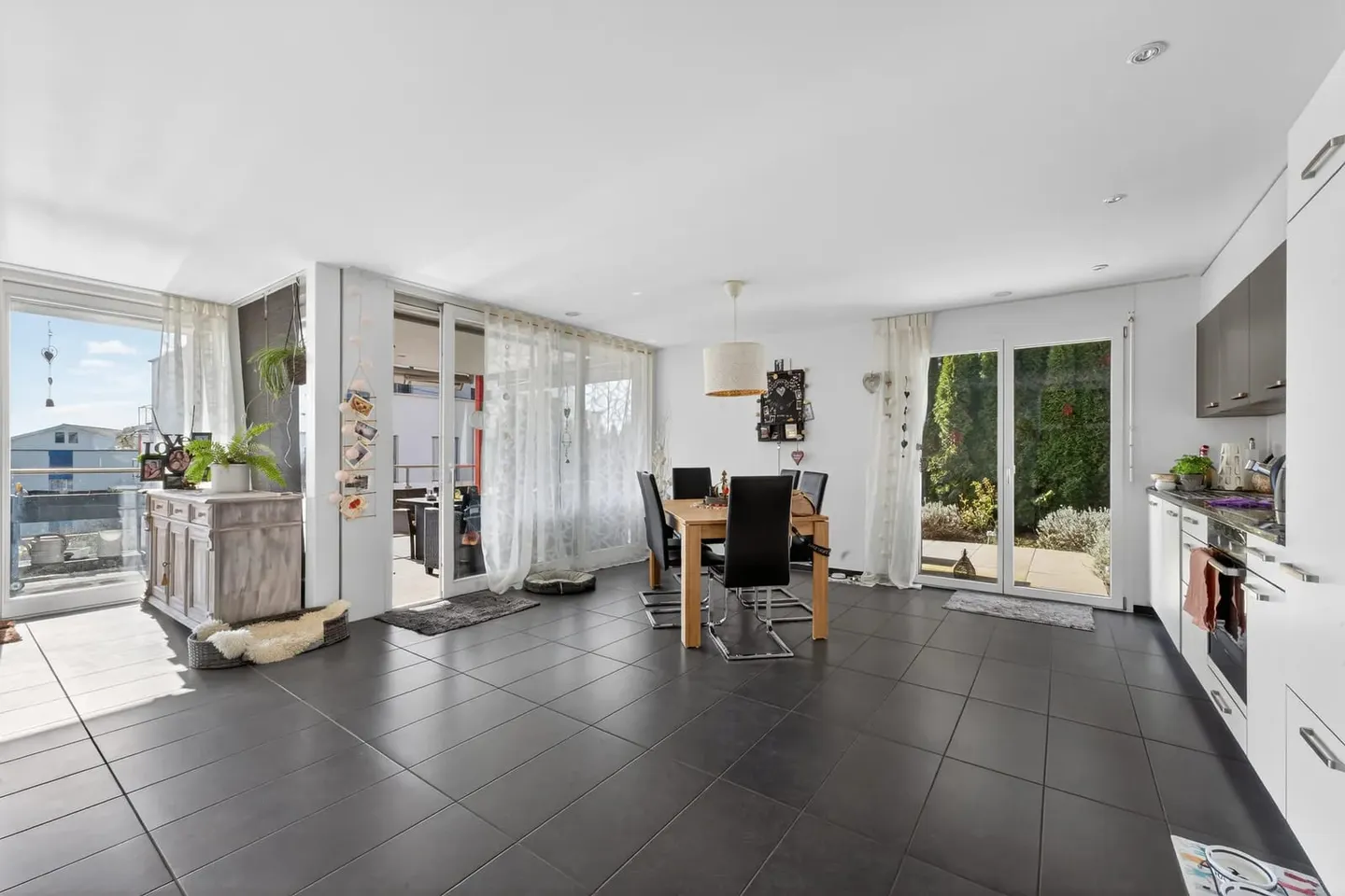Ihr neues Zuhause mit Gartenoase - stilvolle 2.5-Zimmer-Wohnung in Geuensee LU - Foto 7 von 13