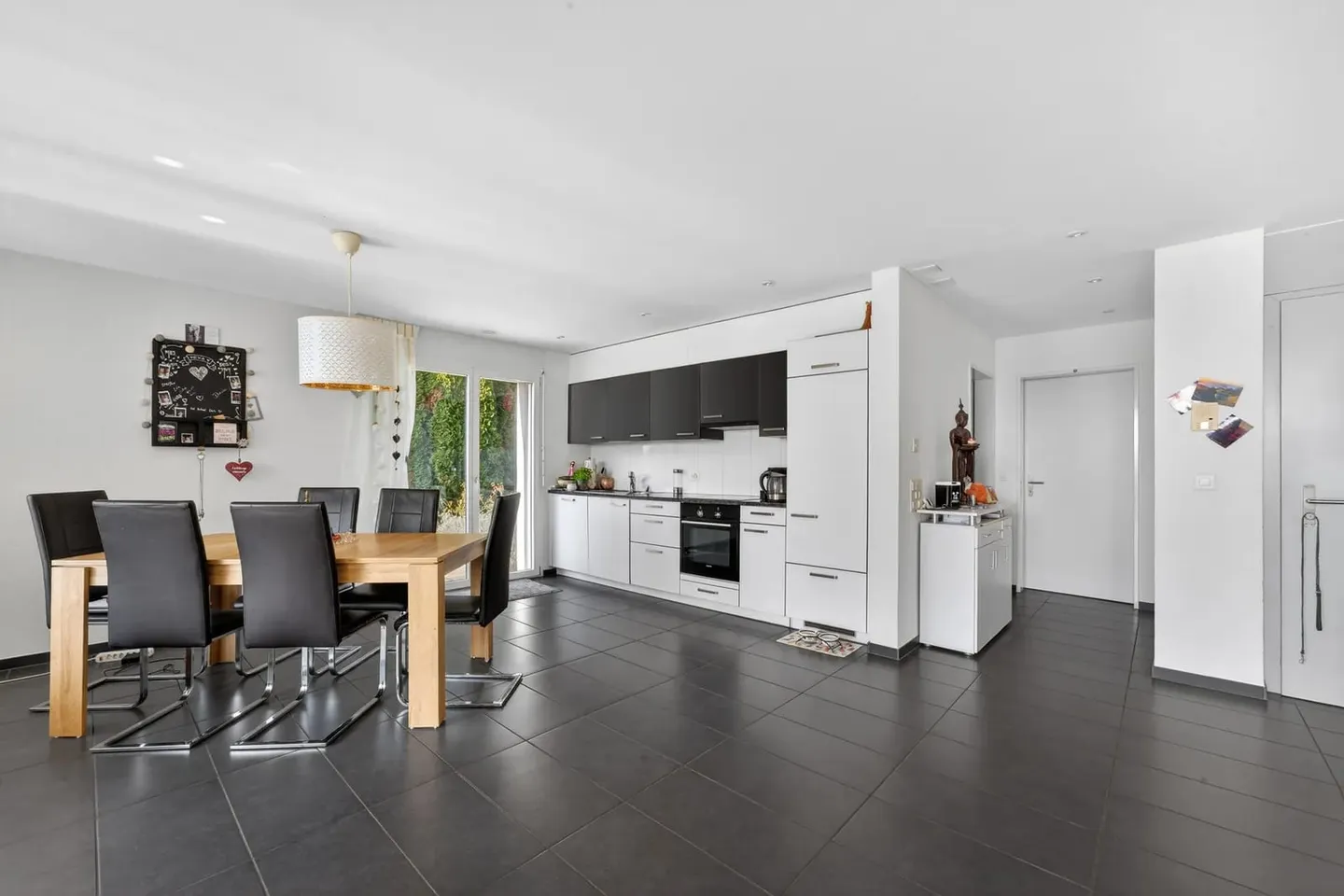 Ihr neues Zuhause mit Gartenoase - stilvolle 2.5-Zimmer-Wohnung in Geuensee LU - Foto 5 von 13