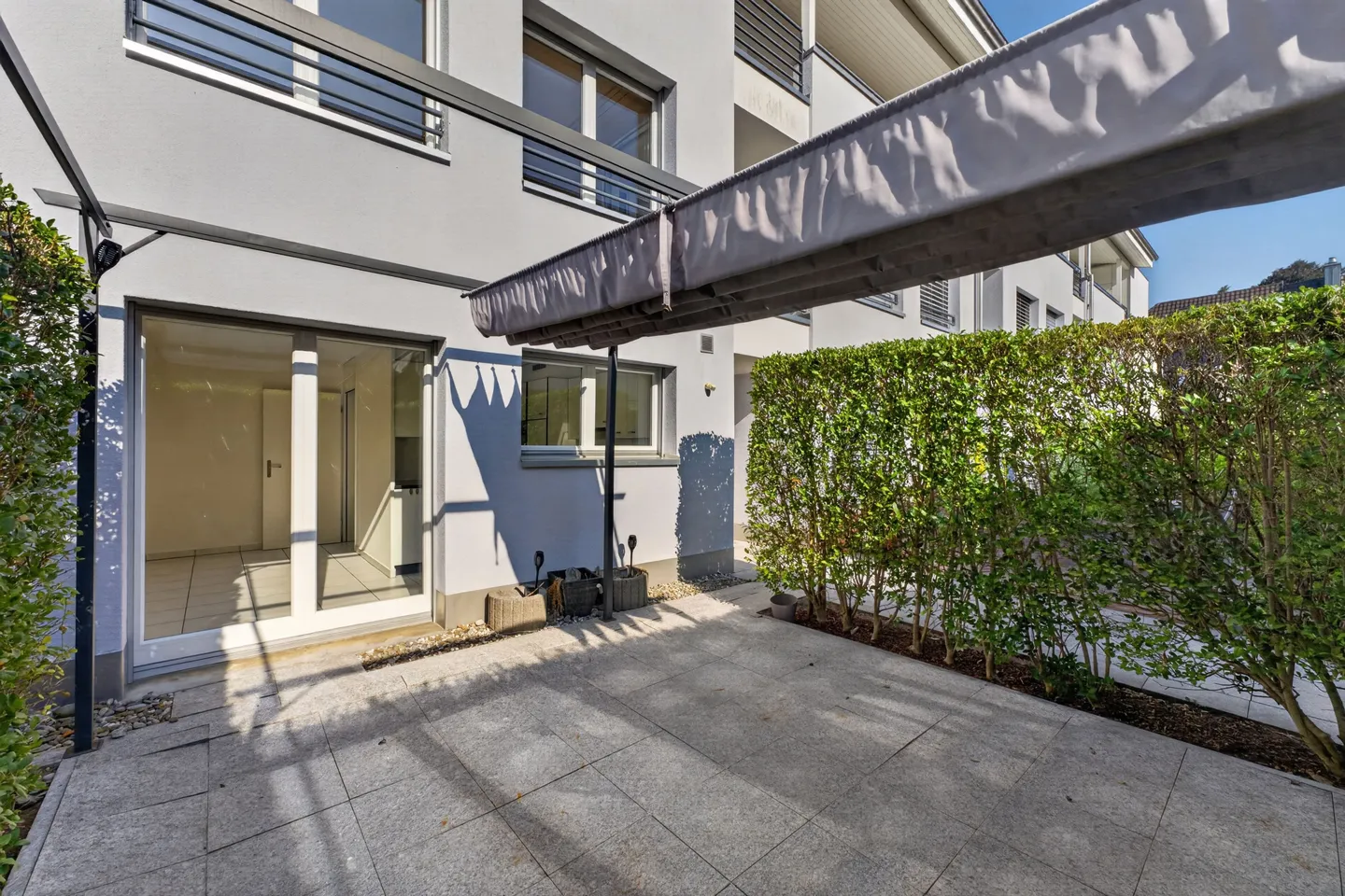 Living like in a single-family home - exclusive 5.5-room garden maisonette with sunny private garden - Photo 13 of 13