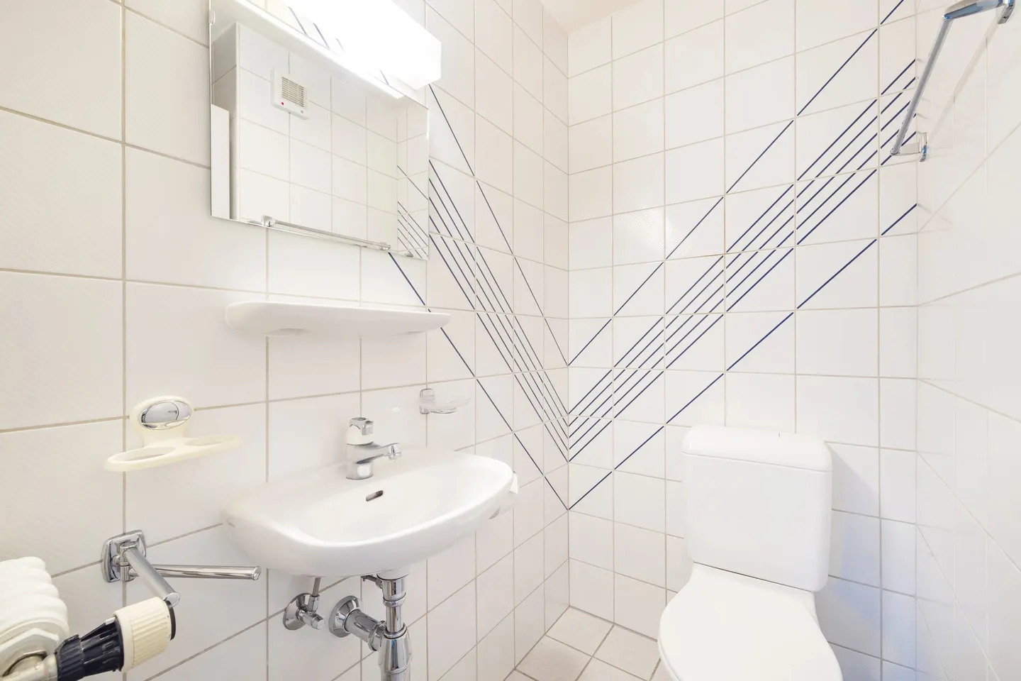 Beautiful 3.5-room apartment ideally located - Close to the lake - Photo 7 of 12