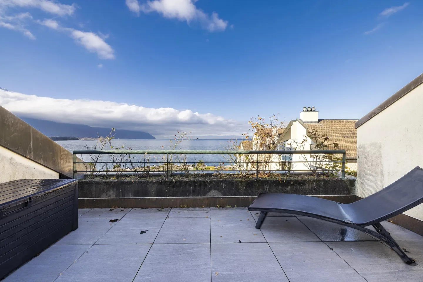 By the lake - Beautiful 3.5 room duplex - Photo 2 of 10