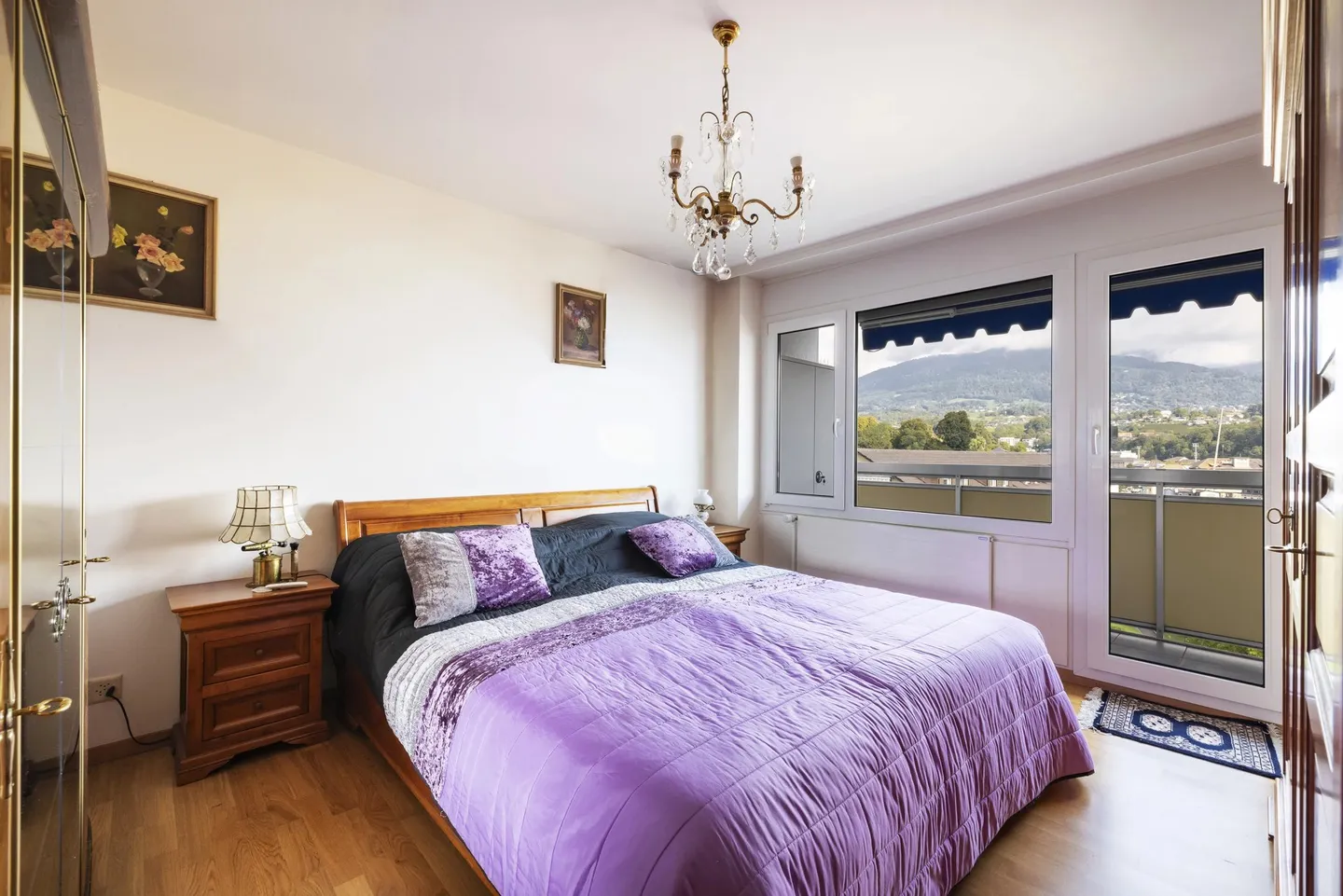 Superb 5.5 room penthouse with a view! - Photo 6 of 13