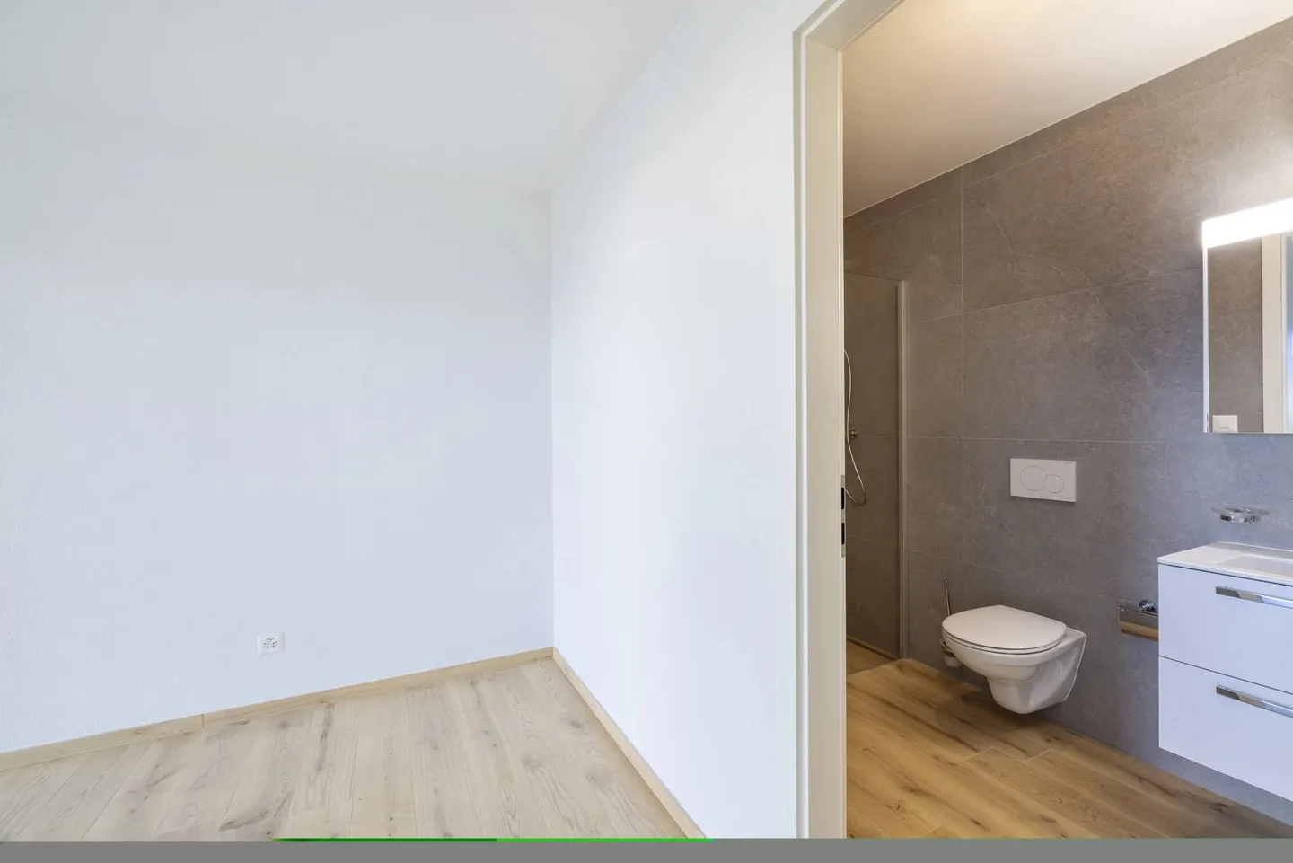 Magnifico appartamento nuovo di 4,5 locali con giardino-terrazza - Foto 9 di 12