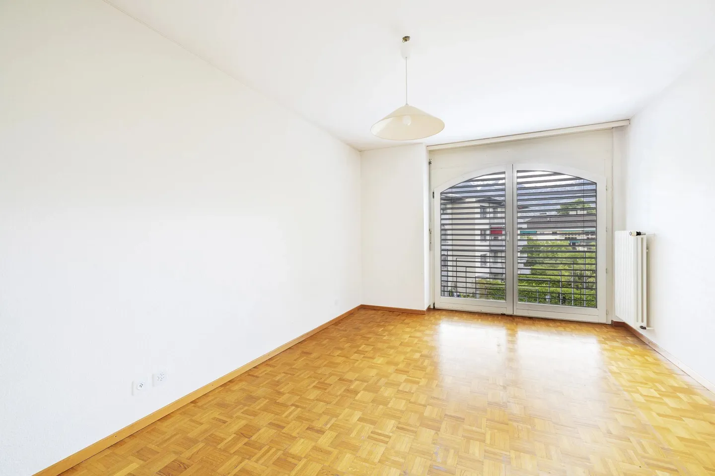 Beautiful 3.5-room apartment ideally located - Close to the lake - Photo 5 of 12