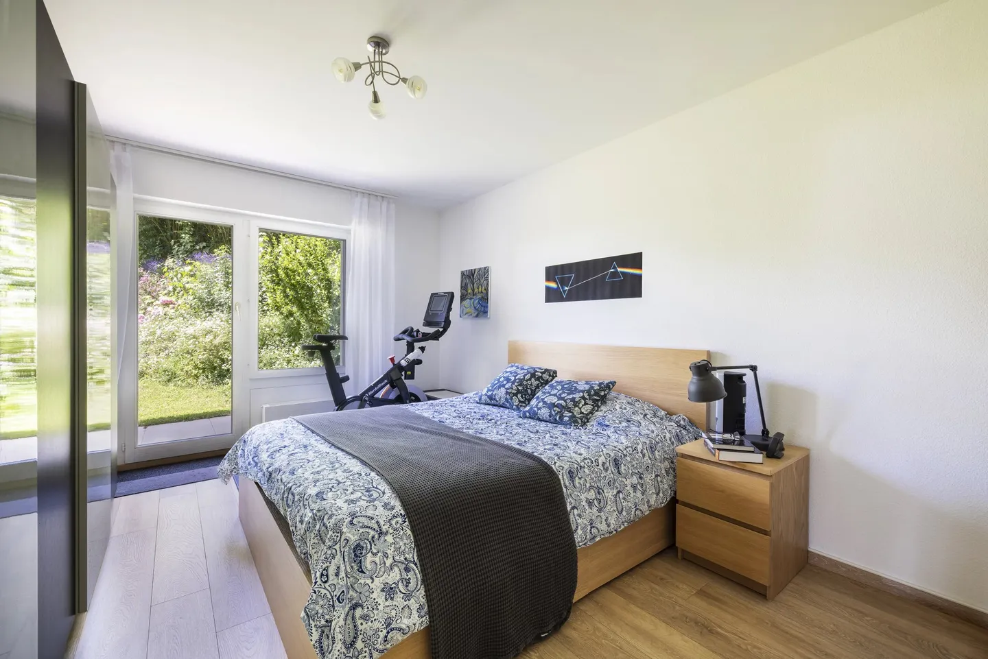 Superbe 4.5 pièces refait à neuf avec vue et jardin - Photo 5 sur 13