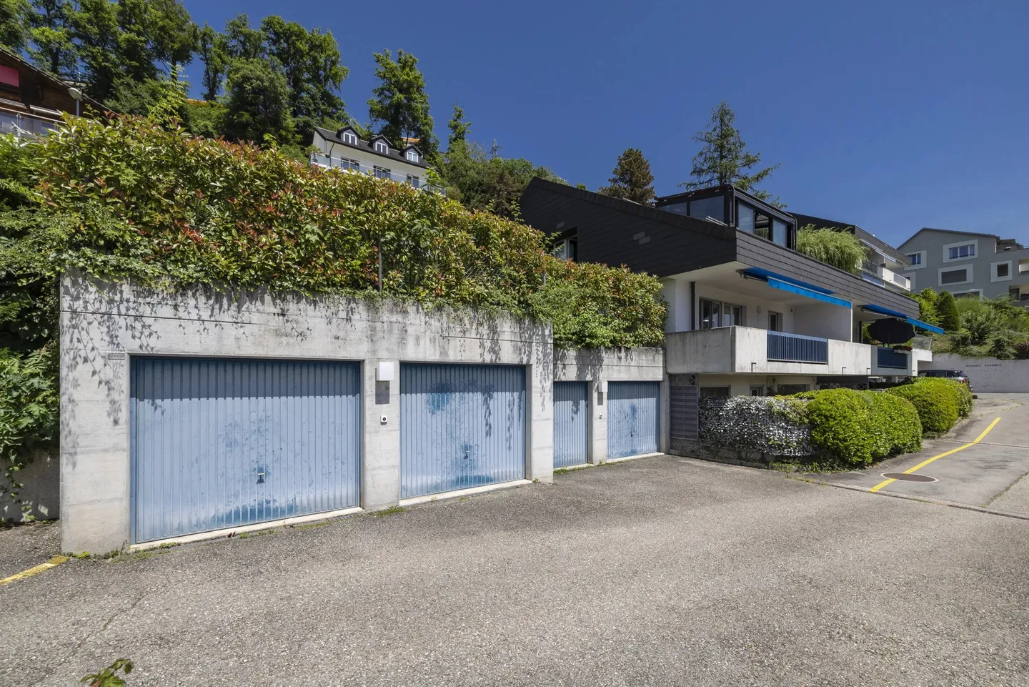 Superbe 4.5 pièces refait à neuf avec vue et jardin - Photo 2 sur 13