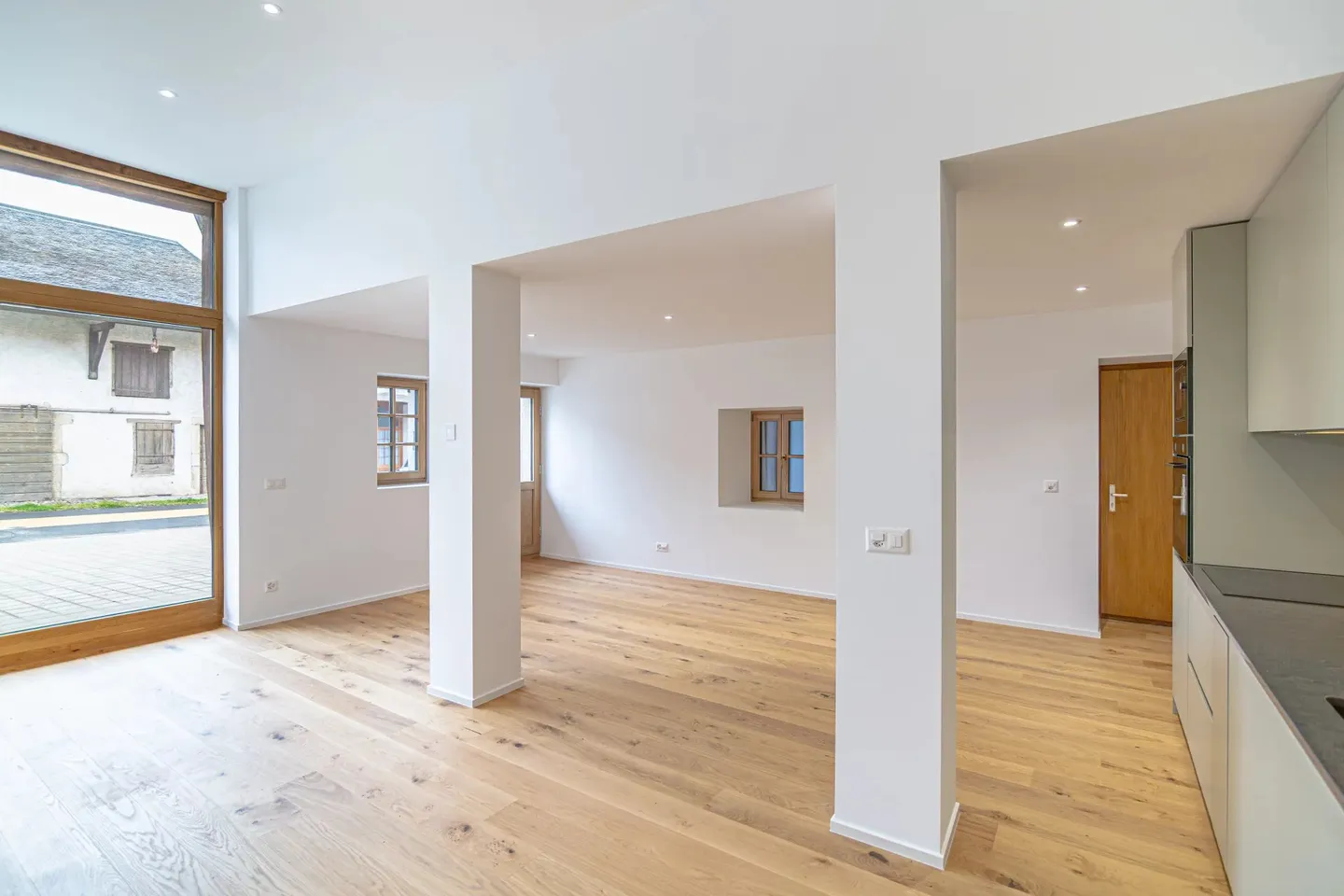 Wunderschönes, vollständig renoviertes Dorfhaus - Foto 2 von 8