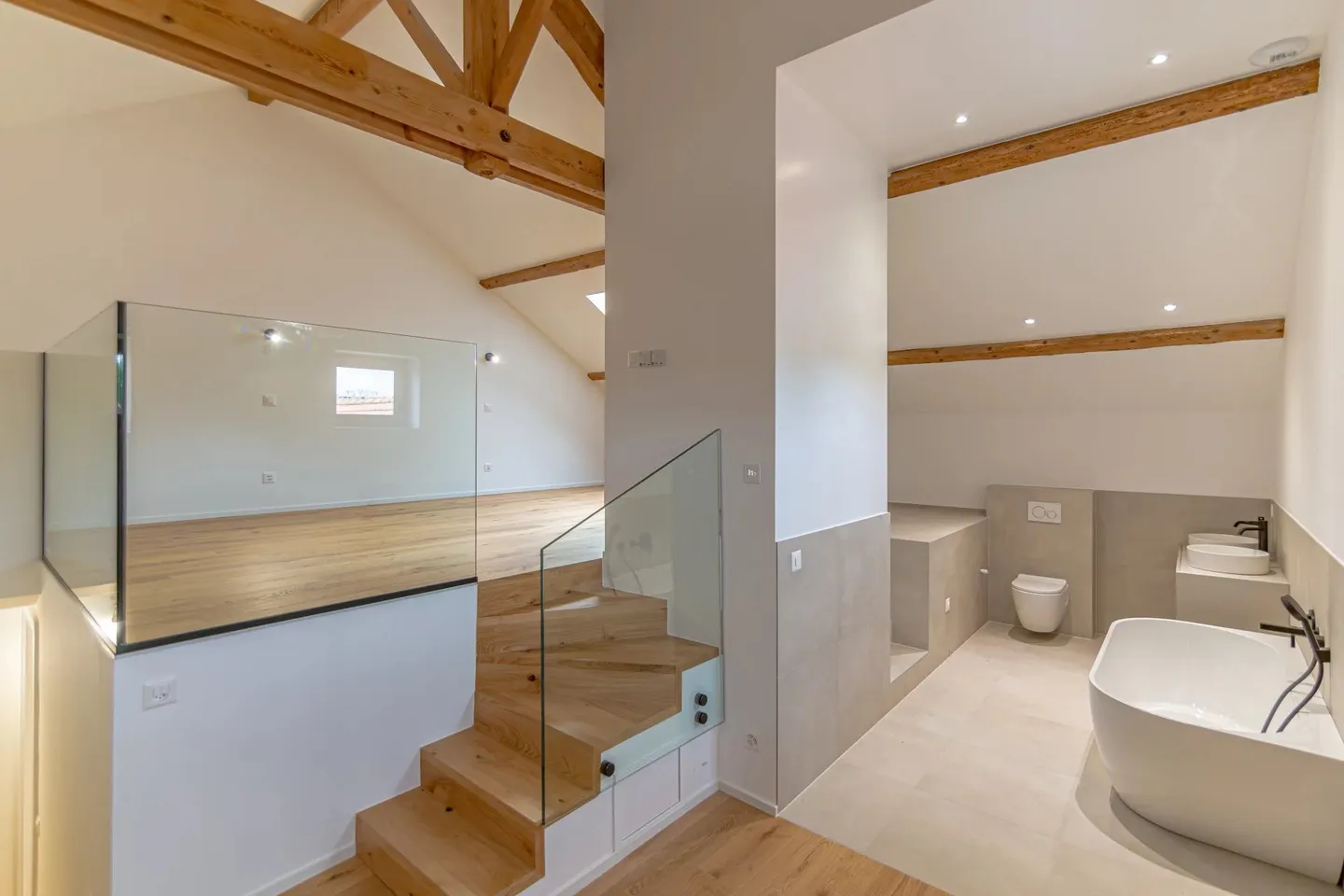Wunderschönes, vollständig renoviertes Dorfhaus - Foto 4 von 8