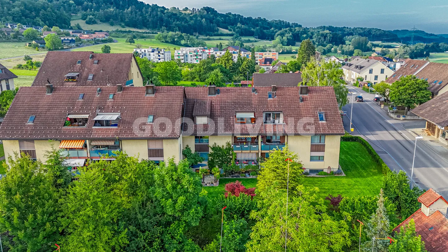 Wohnen mit Weitblick - charmante Dachwohnung mit Galerie in Villnachern - Photo 2 sur 5