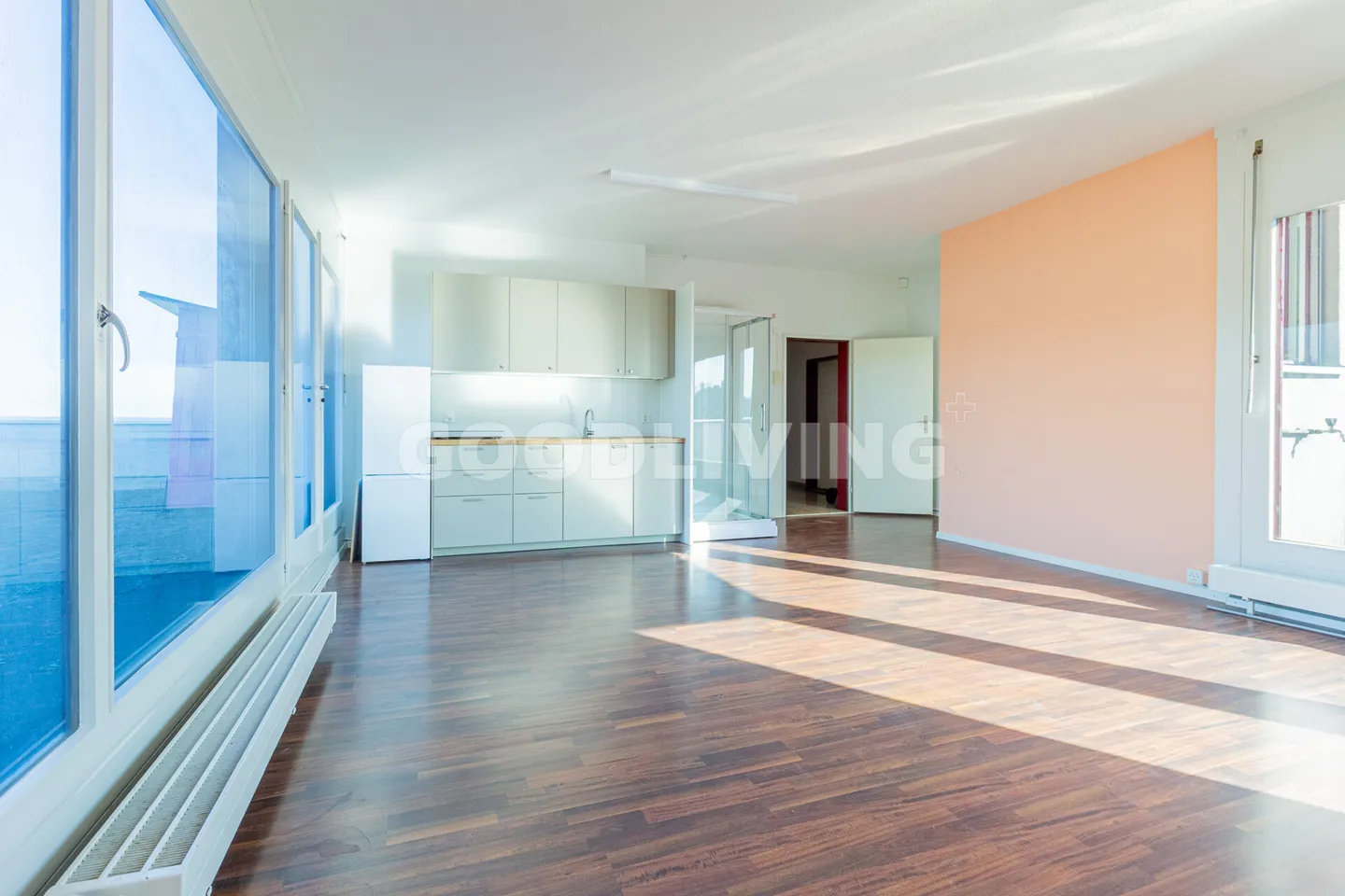 Stilvolles Duplex mit atemberaubendem Blick - Foto 8 von 9