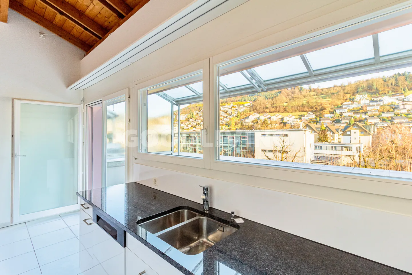 Maisonette with Character and Perspective - Photo 9 of 9