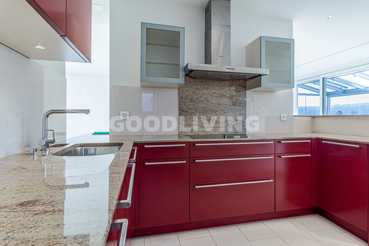 Appartement en attique avec grande terrasse et ambiance du soir - Photo 10 sur 13