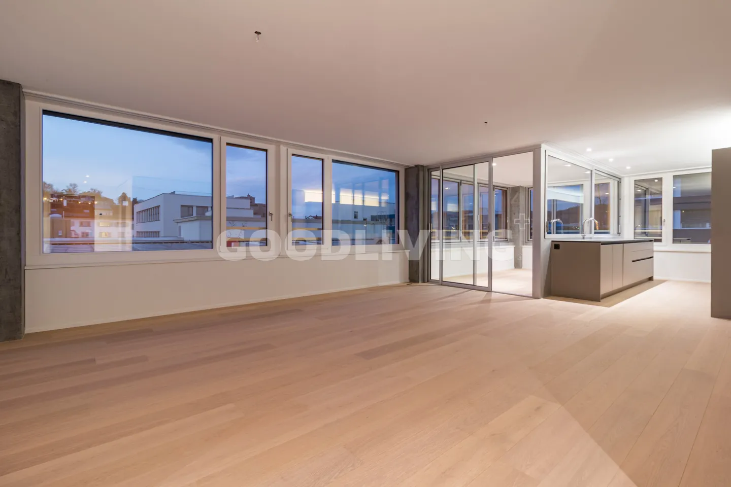 Stilvolle Wohnung mit Loggia - Foto 2 von 8