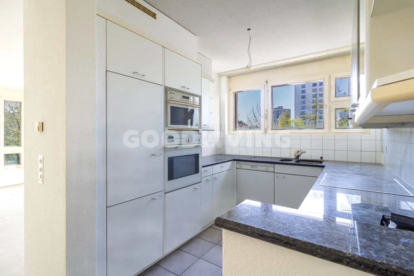 Geräumige Wohnung mit Potenzial - Foto 4 von 9