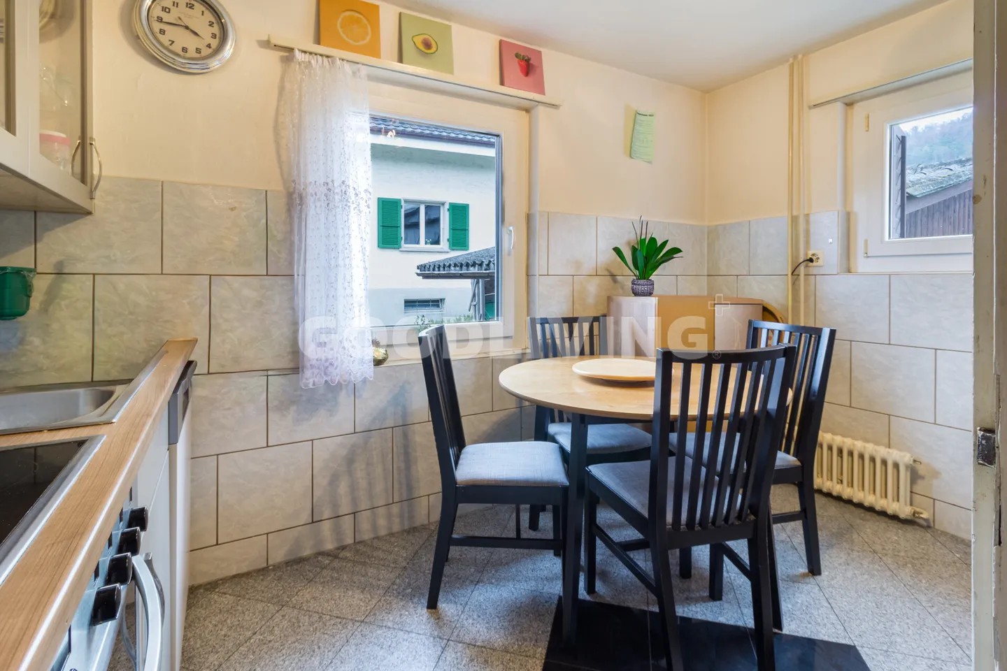 Your home in the green with sunny garden - Photo 6 of 13