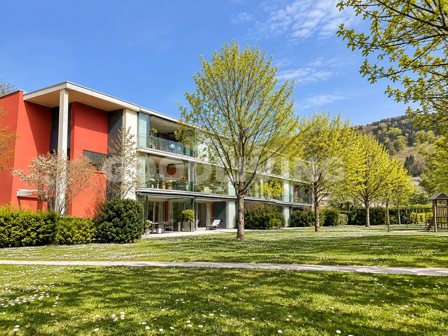 Appartement exclusif de 4,5 pièces au rez-de-chaussée avec terrasse de jardin et étang de baignade à Arlesheim - Photo 10 sur 10