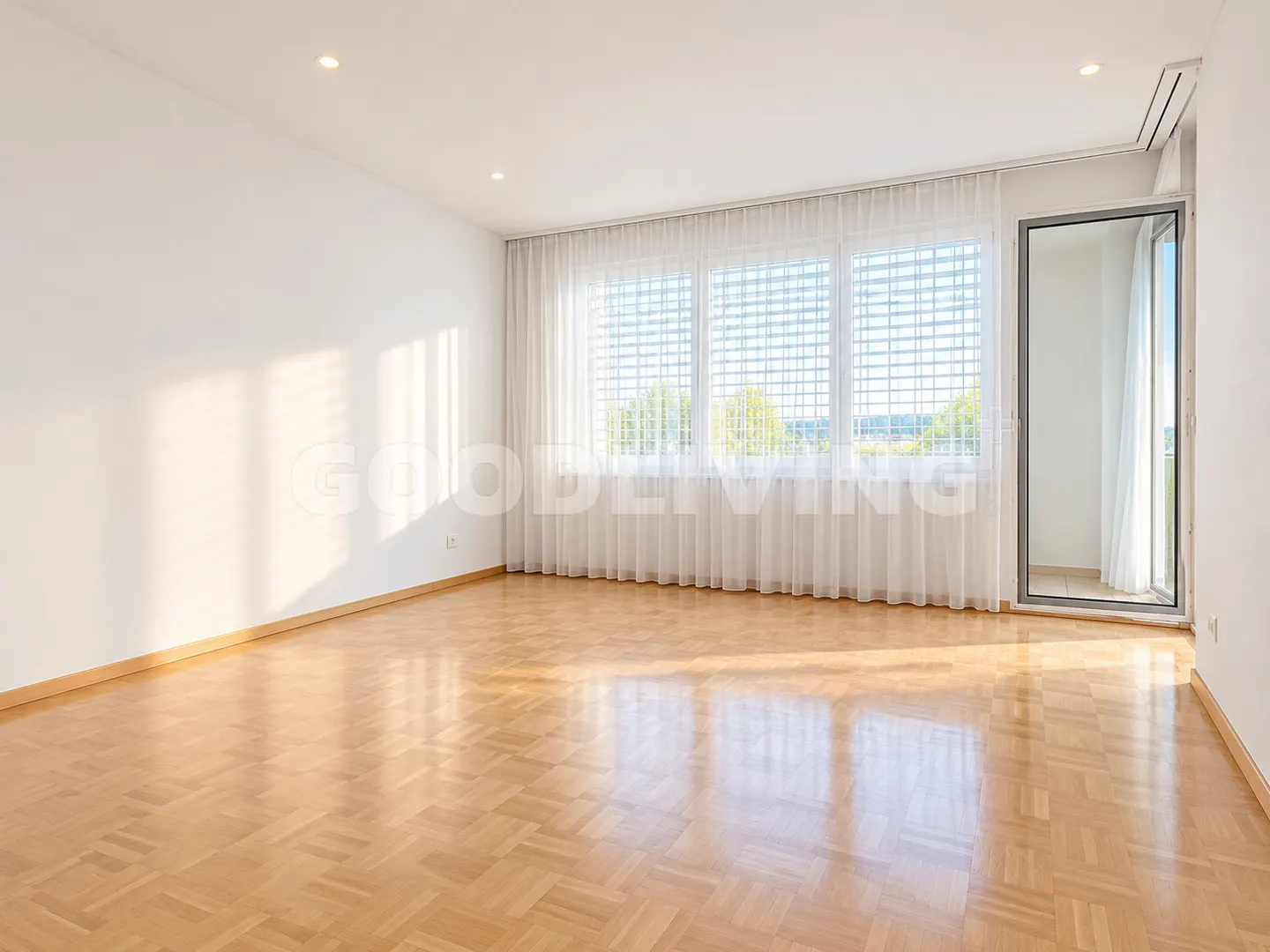 Geräumige Wohnung mit sonnigem Balkon - Foto 4 von 8
