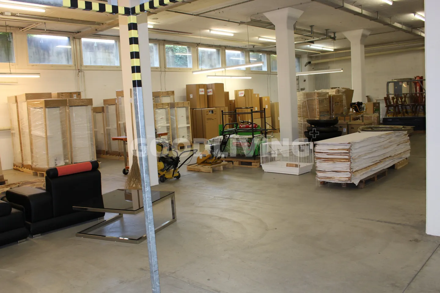 Spacious Warehouse with Office - Photo 2 of 2
