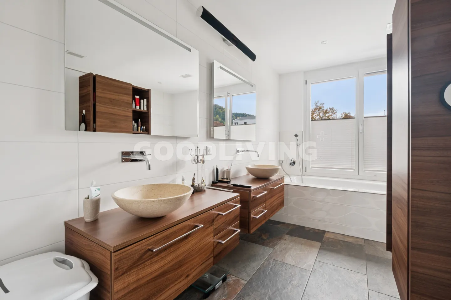 Hallwilersee...Mountains..and a dreamlike living - Photo 6 of 9