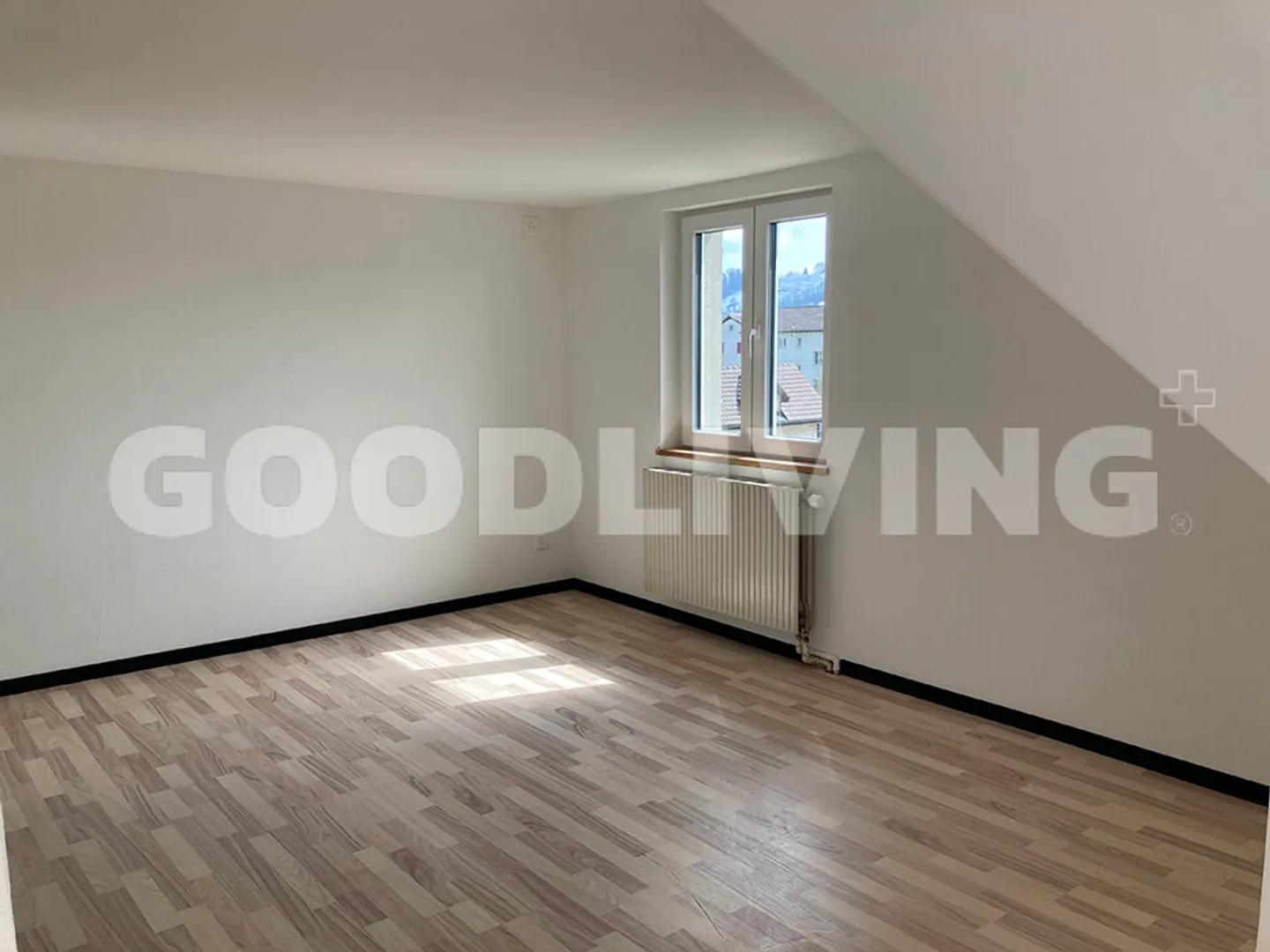 Do you love the charm of an older house? - Photo 6 of 6