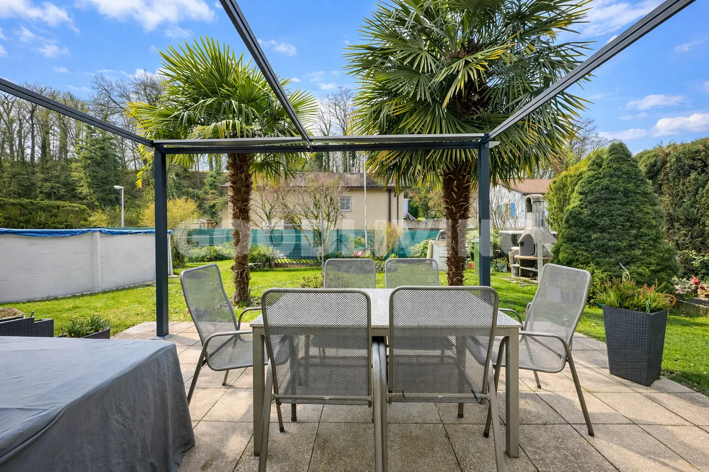 Retraite avec piscine, jardin et espace de vie supplémentaire - Photo 13 sur 13