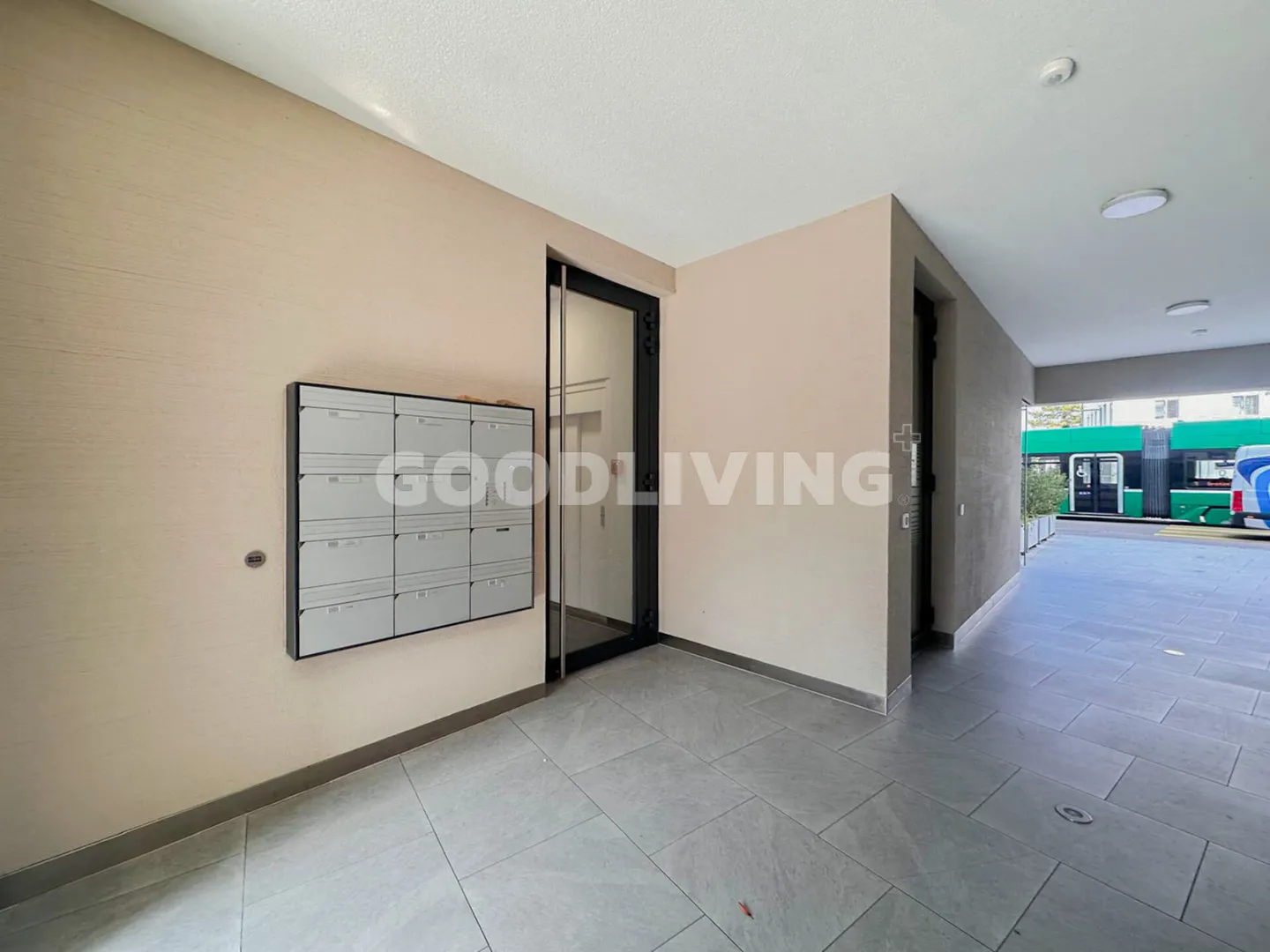 Stilvolle 3.5-Zimmer-Residenz mit Loggia an begehrter Lage - Photo 7 sur 7