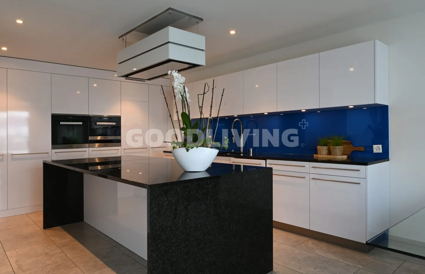 Vie spacieuse avec panorama incluant 2 places de parking - Photo 3 sur 10