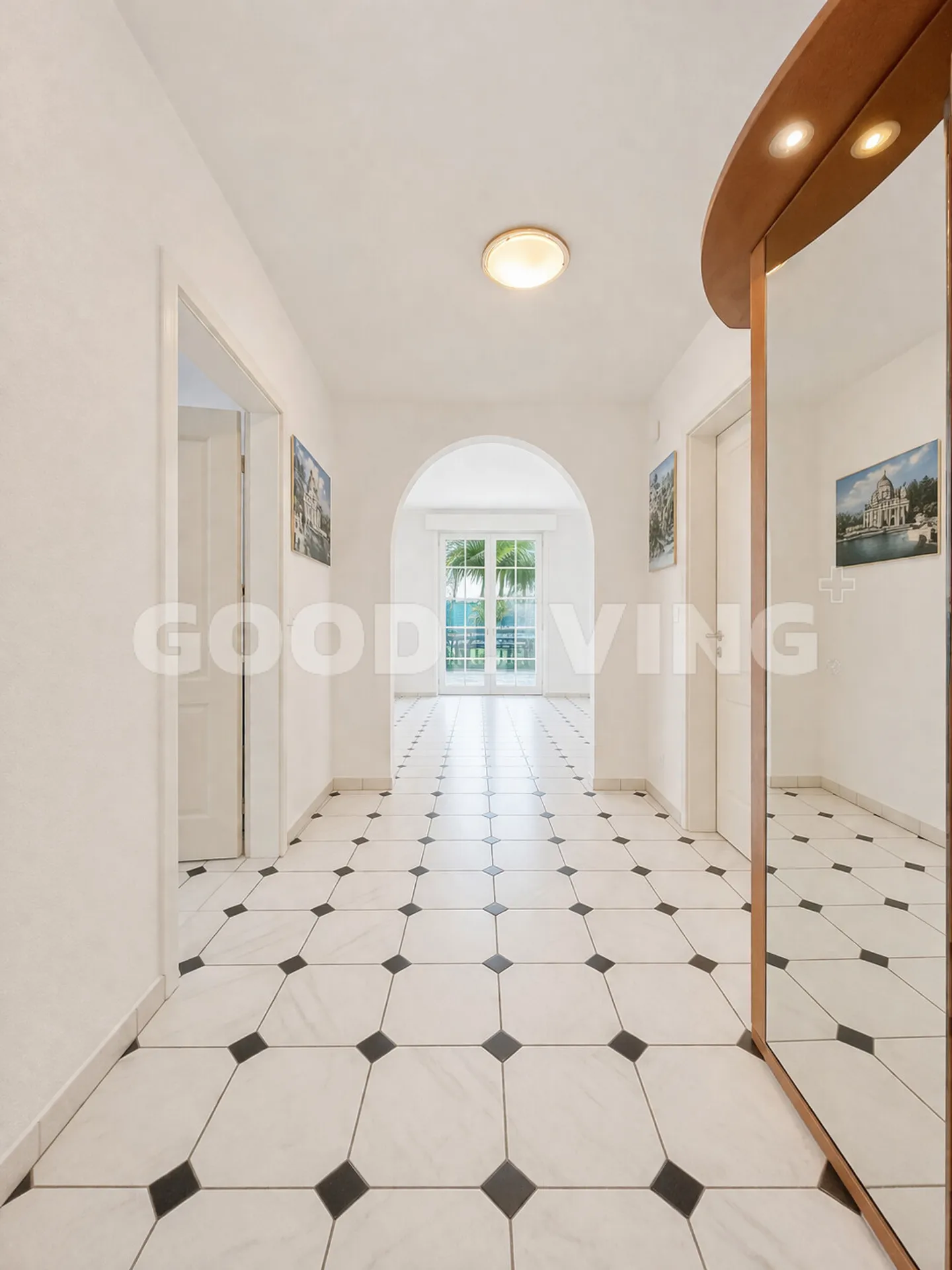 Charmantes Einfamilienhaus mit Pool - Foto 1 von 13