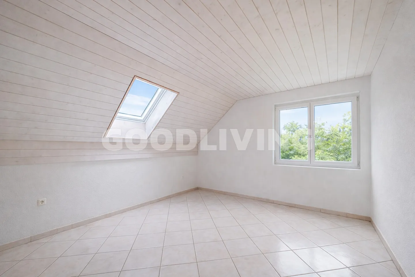 Charmantes Einfamilienhaus mit Pool - Foto 10 von 13