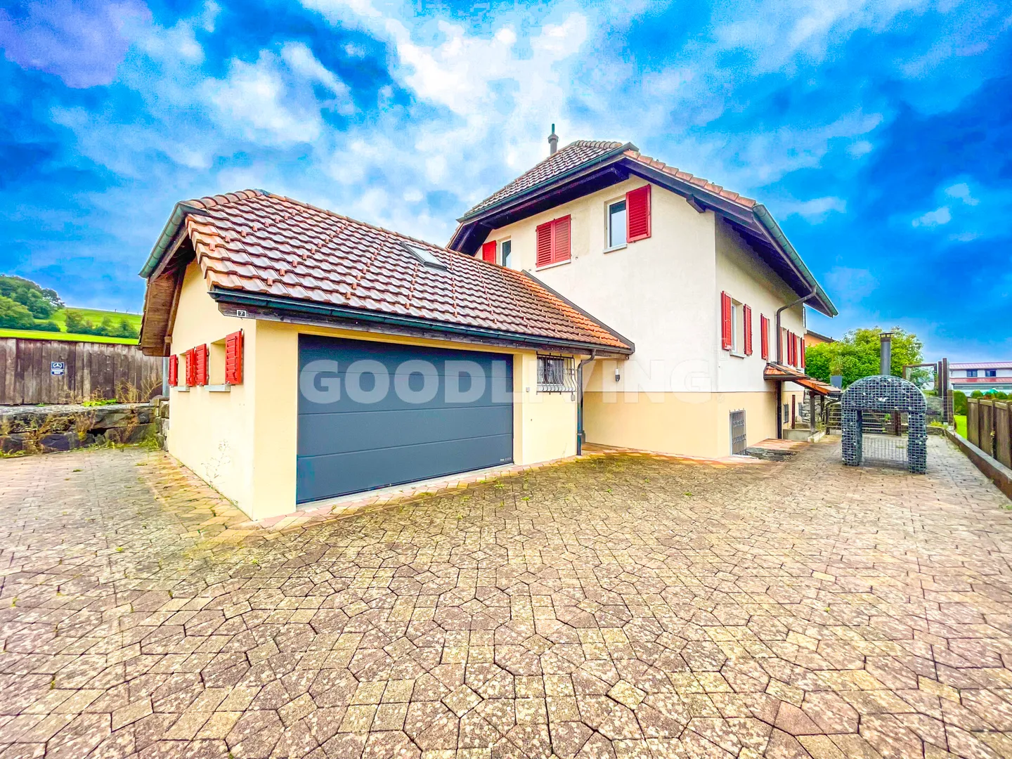 Sehen. Verlieben. Einziehen. - Foto 1 von 13