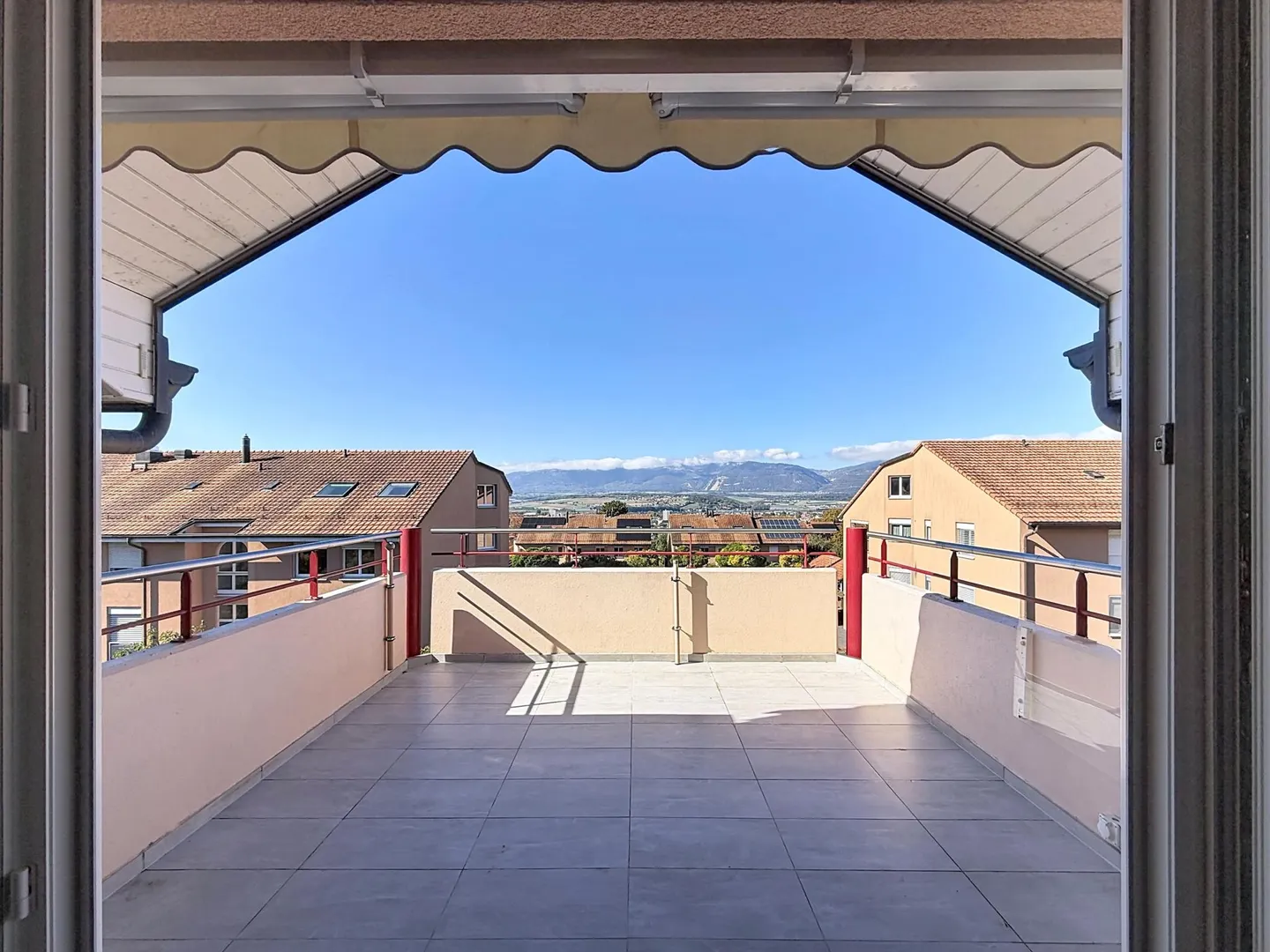 Grand 3.5 pièces en attique | Terrasse | Yverdon - Foto 3 di 13