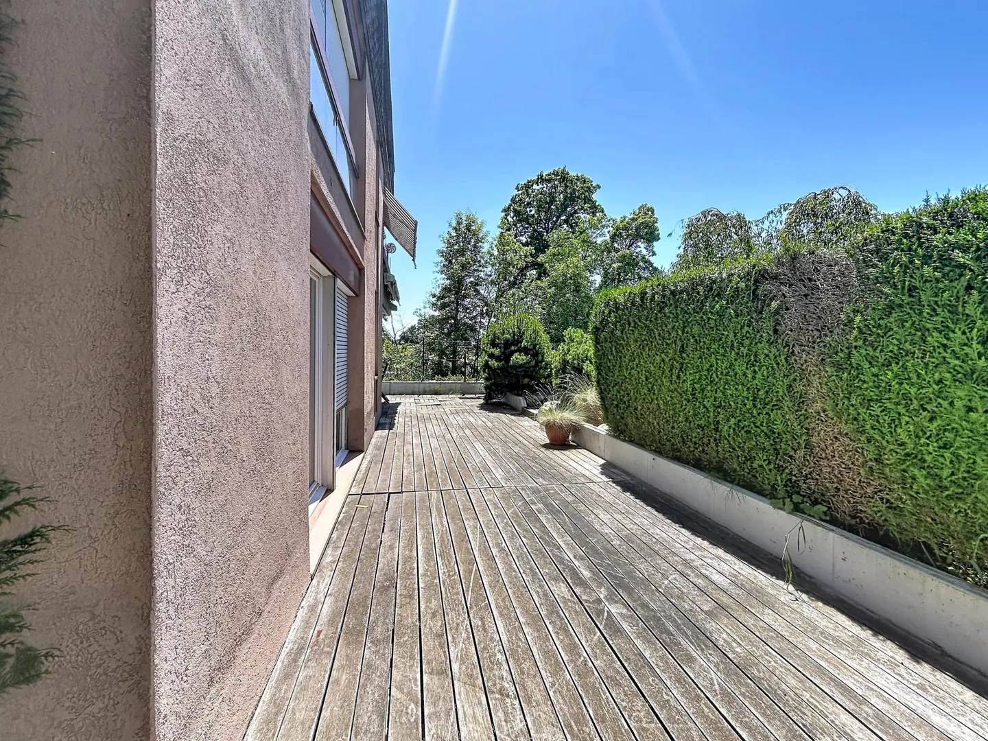 5,5 stanze in zona tranquilla | Terrazza 100m2 | Savigny - Foto 4 di 13