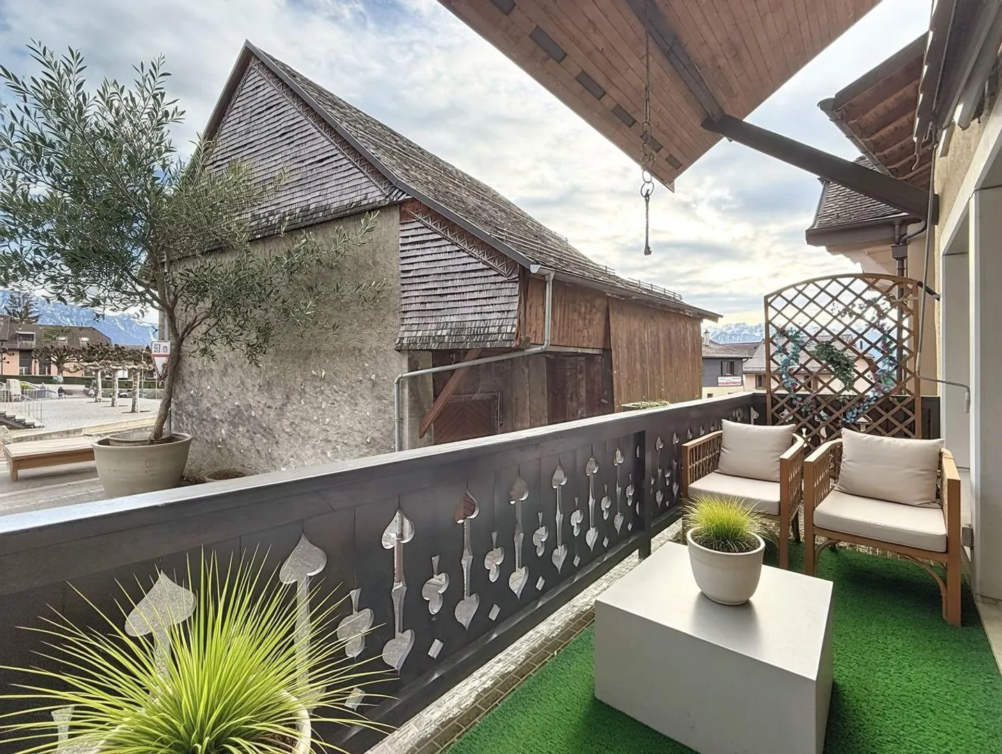 Immeuble de Village avec 2 Logements - Photo 2 sur 11