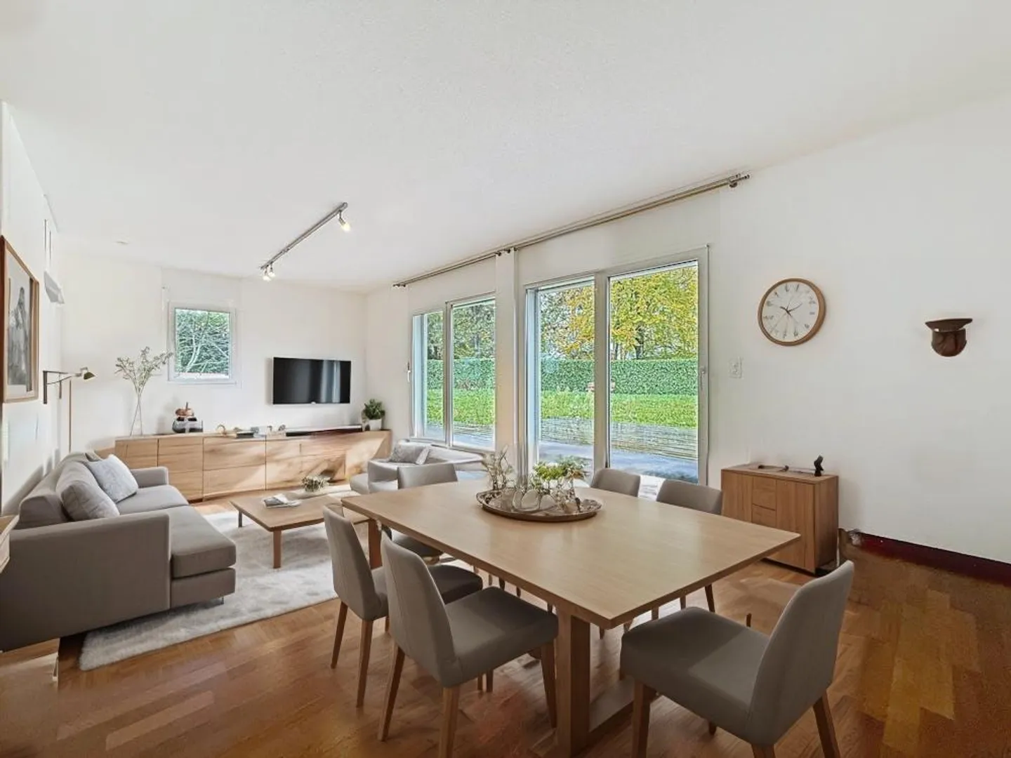 Élégante villa mitoyenne | Madame-de-Warens - Photo 1 sur 11