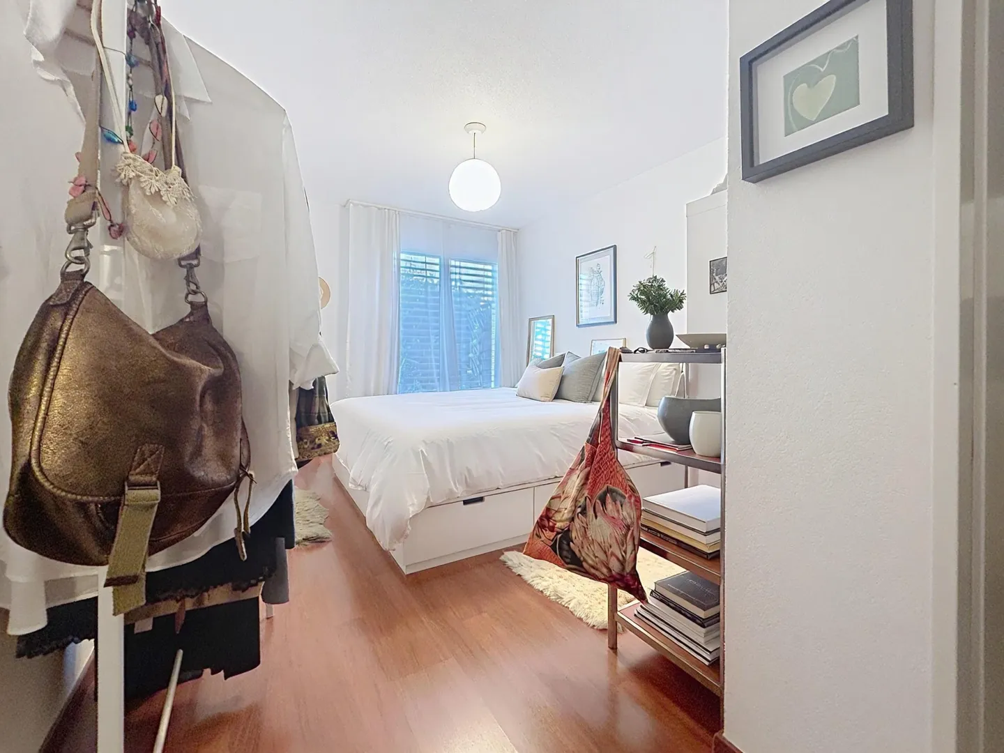 Geräumige 4,5 Zimmer mit 2 Terrassen und Garten in Prilly - Foto 5 von 8