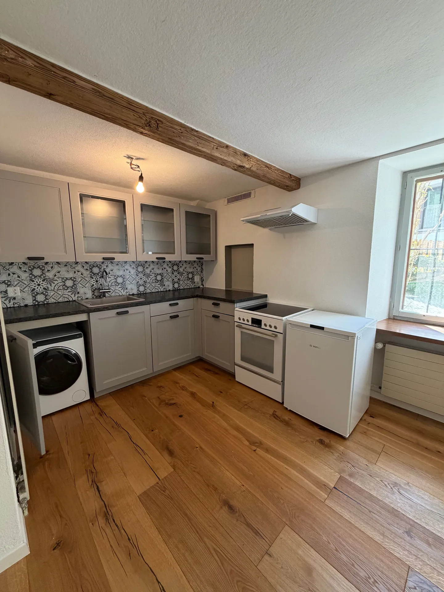 Freshly renovated 1-room studio with oak parquet in Chur - Photo 4 of 4