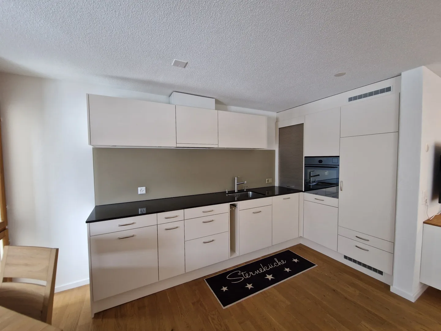 Appartamento 2.5 stanze appena ristrutturato con balcone a Litzirüti - Foto 4 di 5