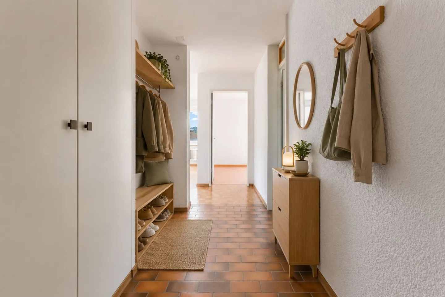Appartement lumineux de 4.5 pièces au coeur de Tramelan, avec deux balcons et une vue dégagée - Photo 5 sur 10