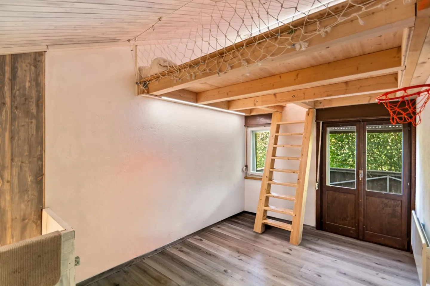 Un refuge au coeur des crêtes jurassiennes  2'520 m² de nature - Foto 6 von 9