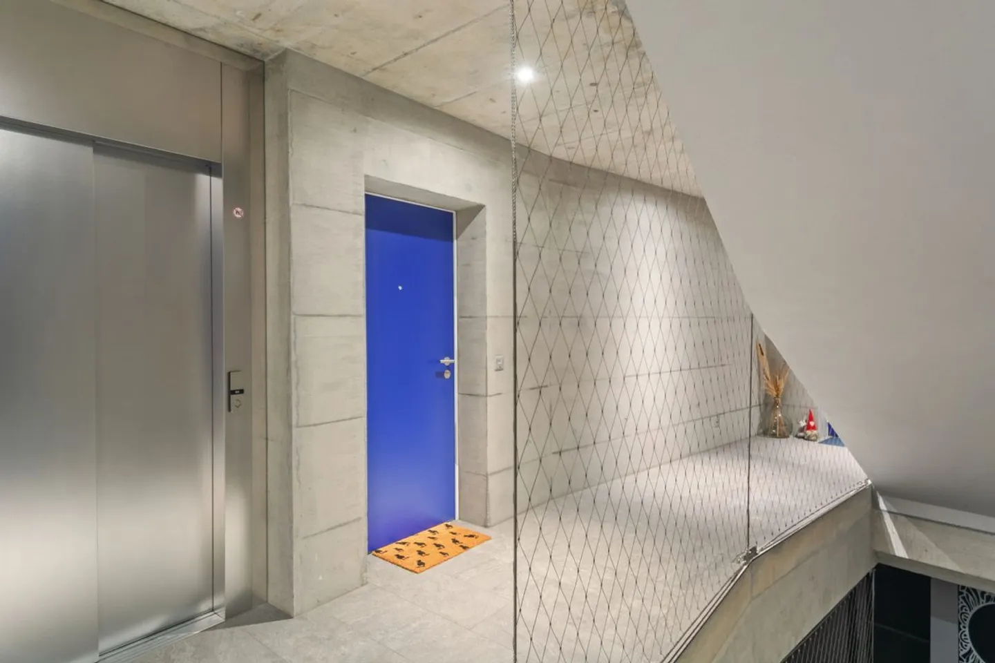 Neues 3,5-Zimmer-Apartment mit Balkon und überdachtem Parkplatz - Foto 10 von 13