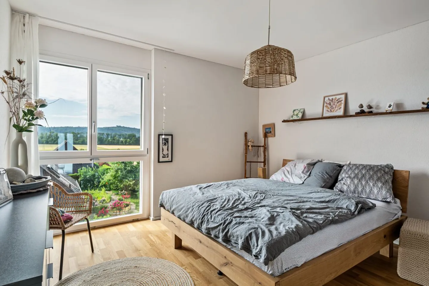 Timeless elegance meets living comfort - 3.5-room apartment in Meinisberg - Photo 9 of 13