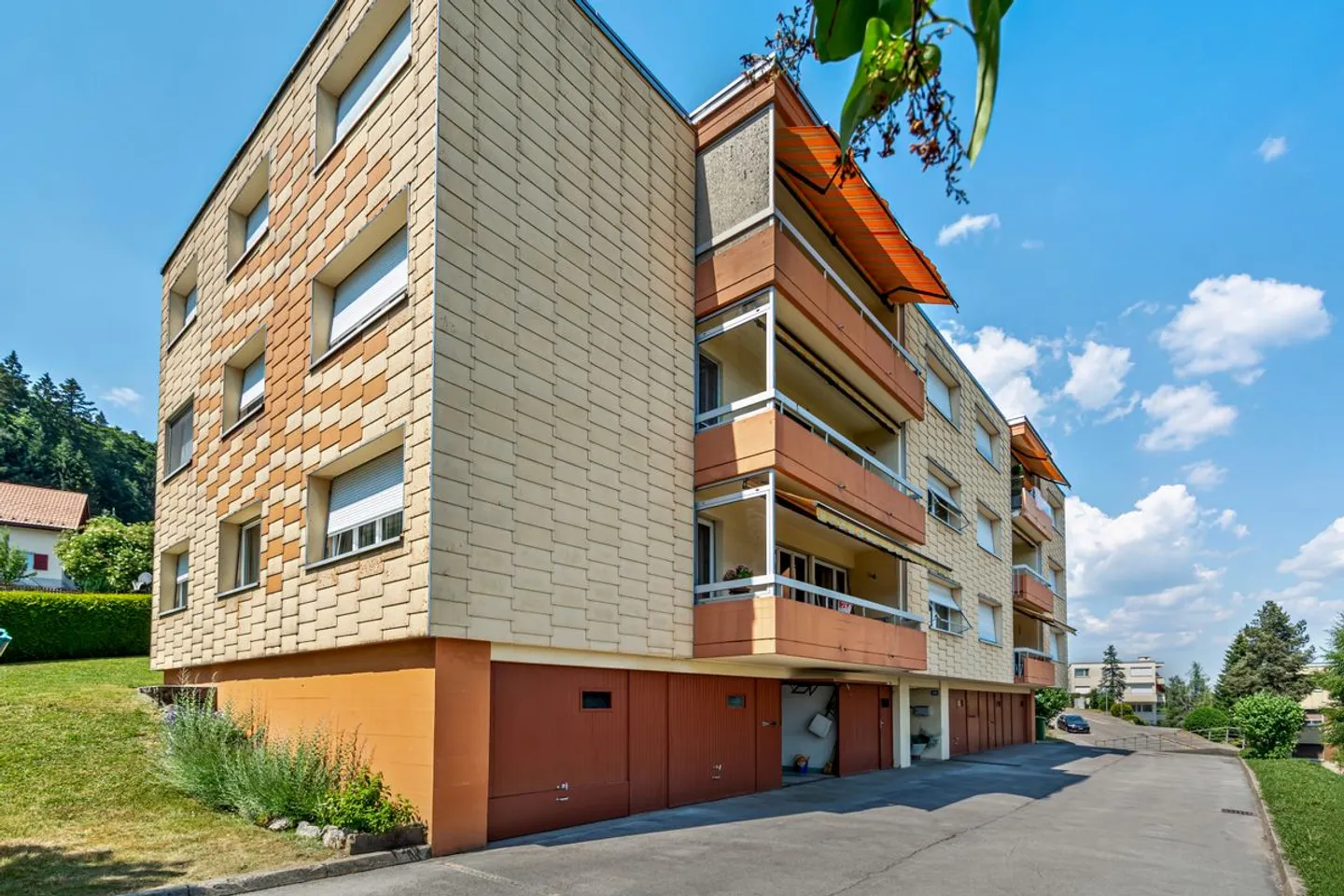 Appartement spacieux avec balcon - Photo 2 sur 12