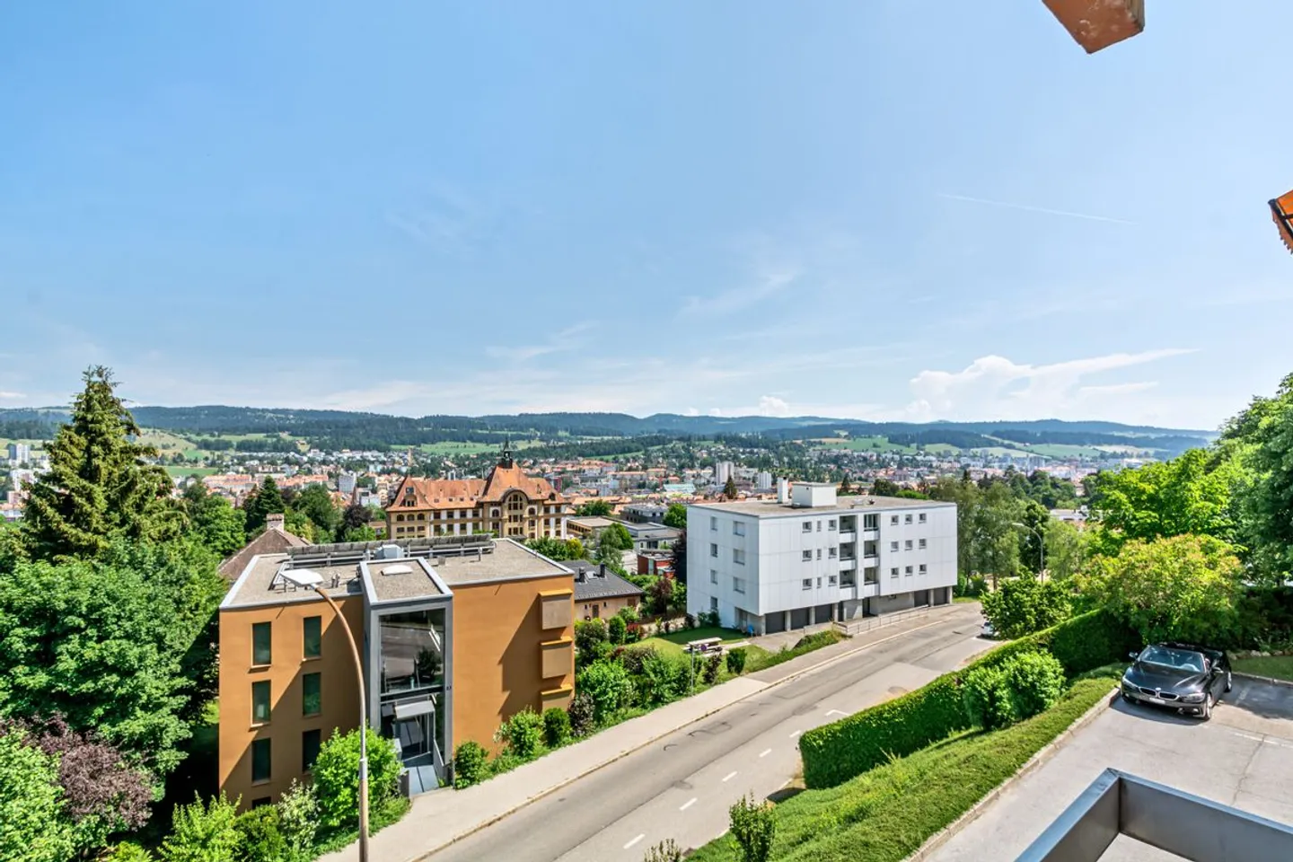 Appartement spacieux avec balcon - Photo 1 sur 12