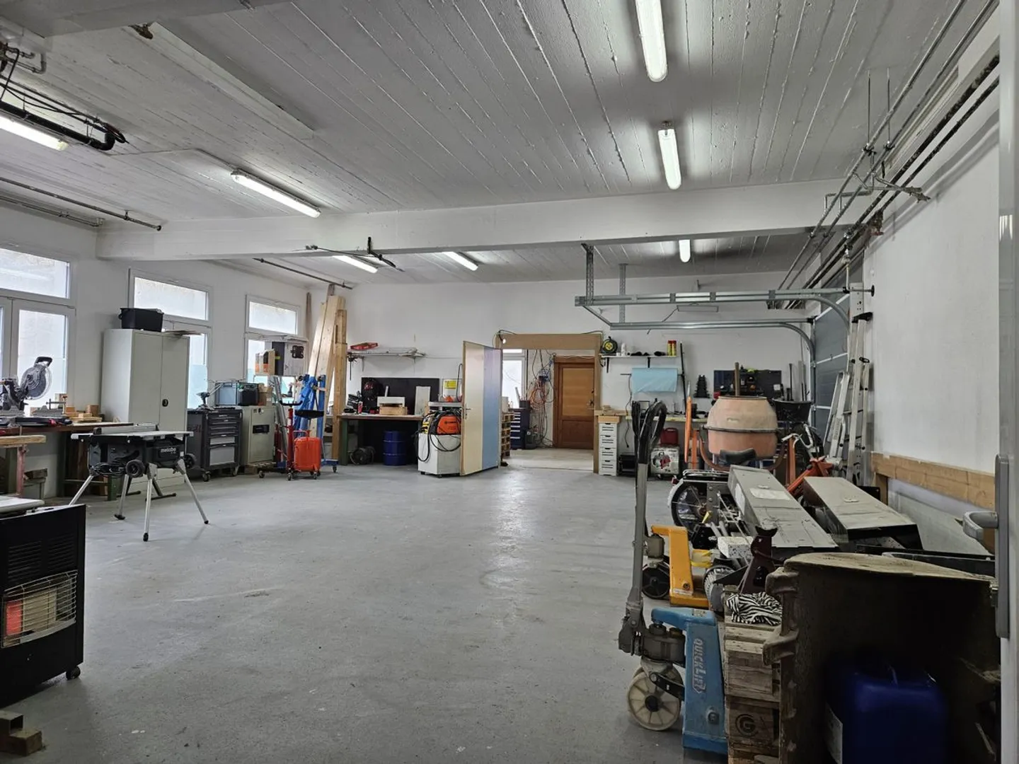 Spazio Commerciale con Visibilità - Foto 7 di 11