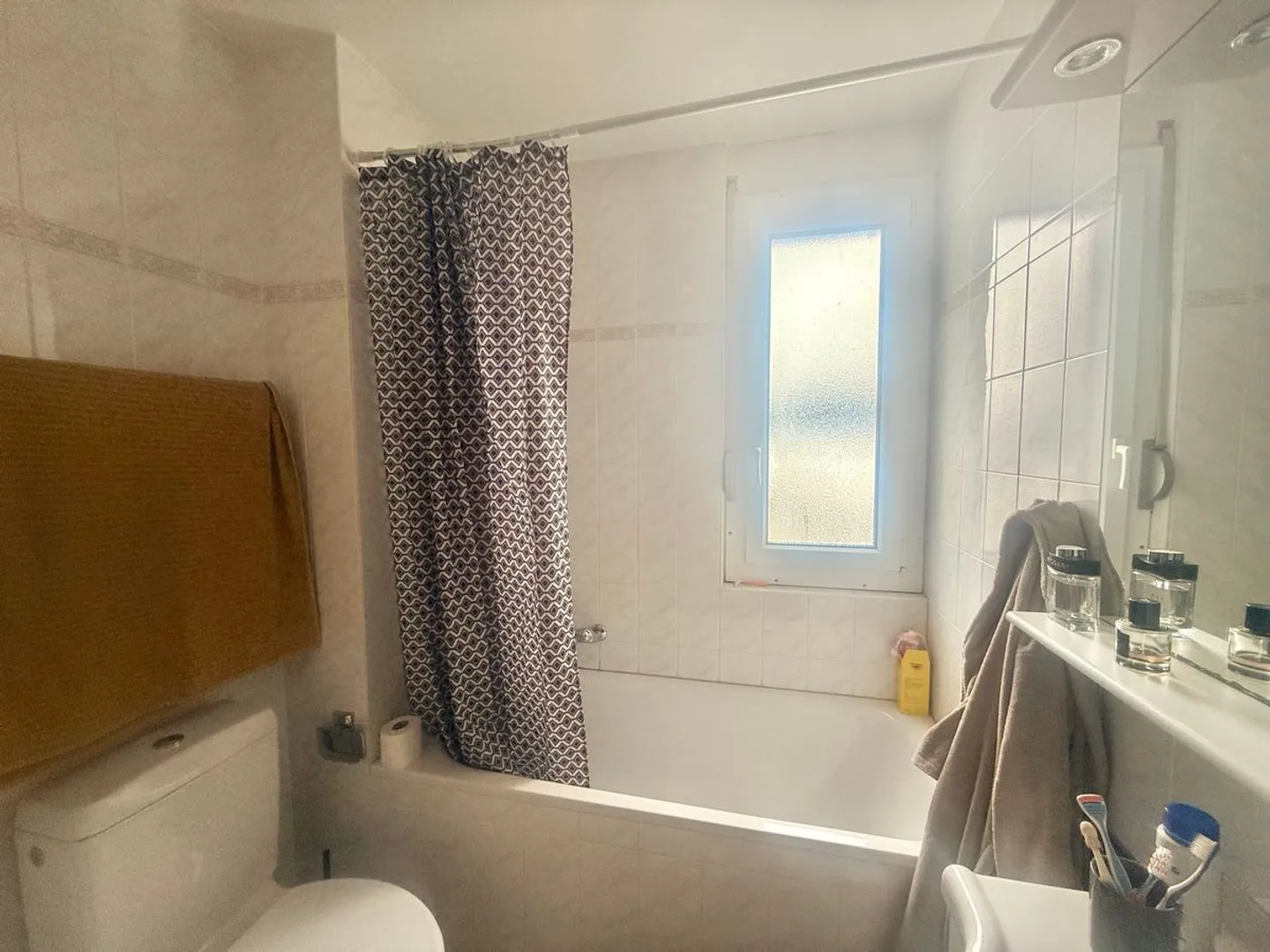 Appartement spacieux avec balcon - Photo 12 sur 12