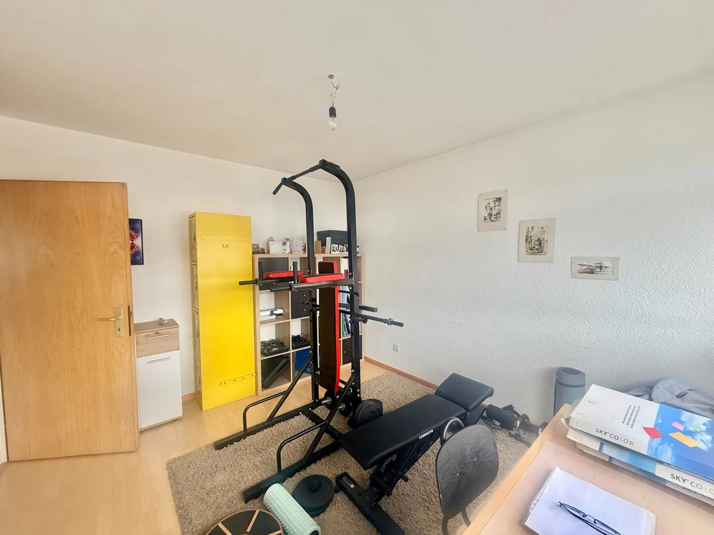 Appartement traversant de 3 pièces avec balcon et ascenseur - Photo 11 sur 13